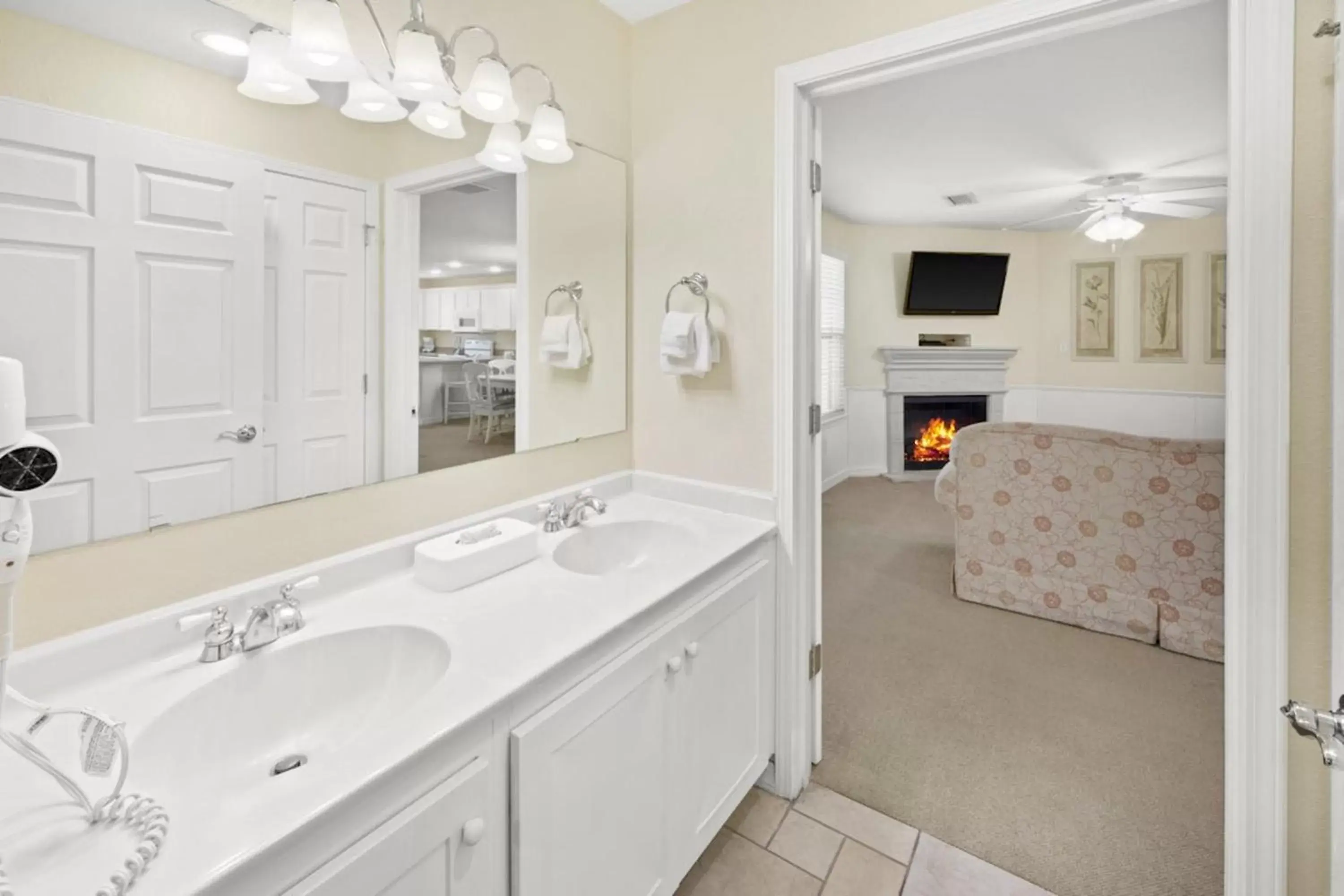 Bathroom in Holiday Inn Club Vacations Hill Country Resort at Canyon Lake