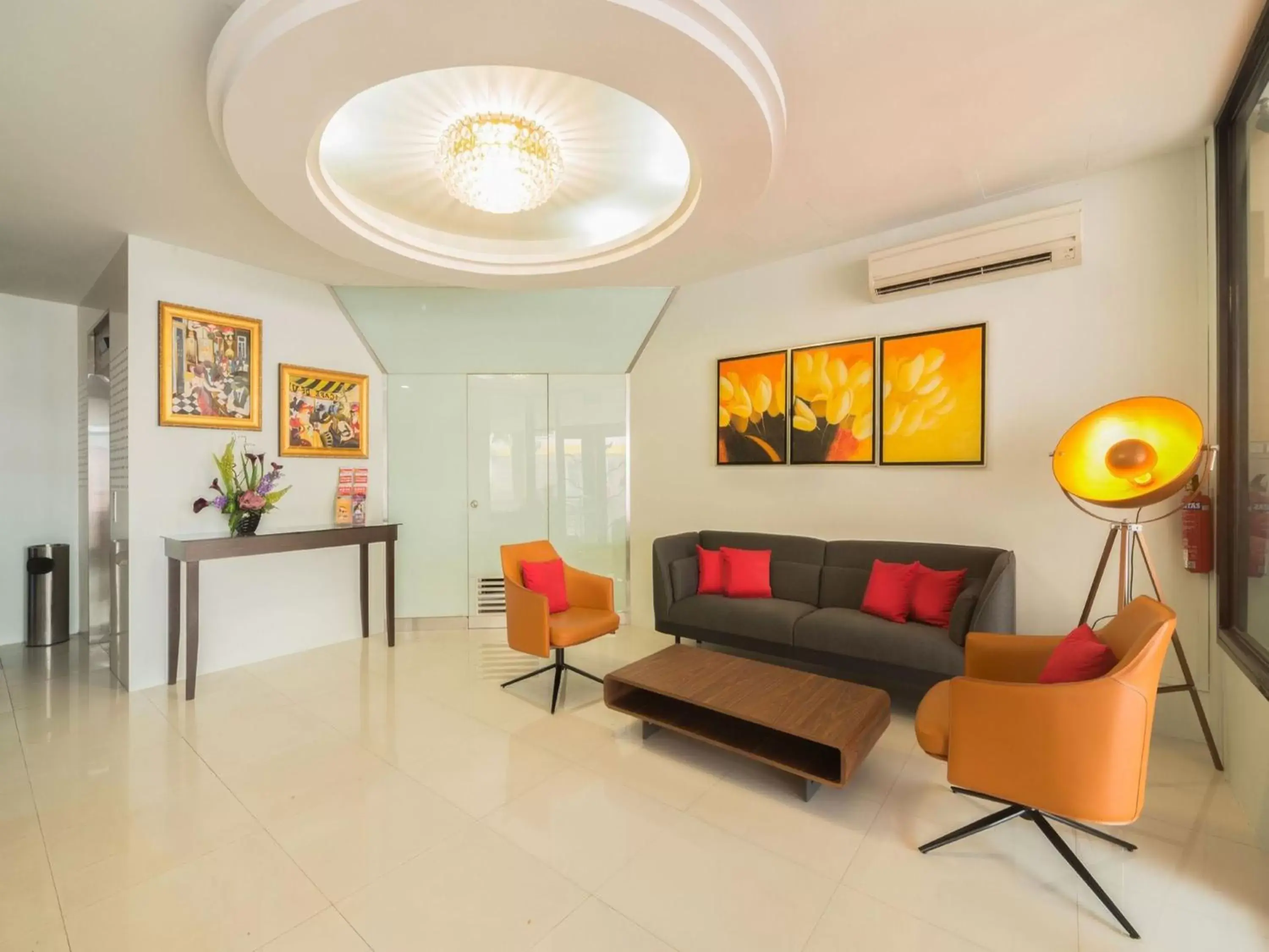 Lobby or reception in Hi Hotel Dot Lobby or reception in Hi Hotel Dot