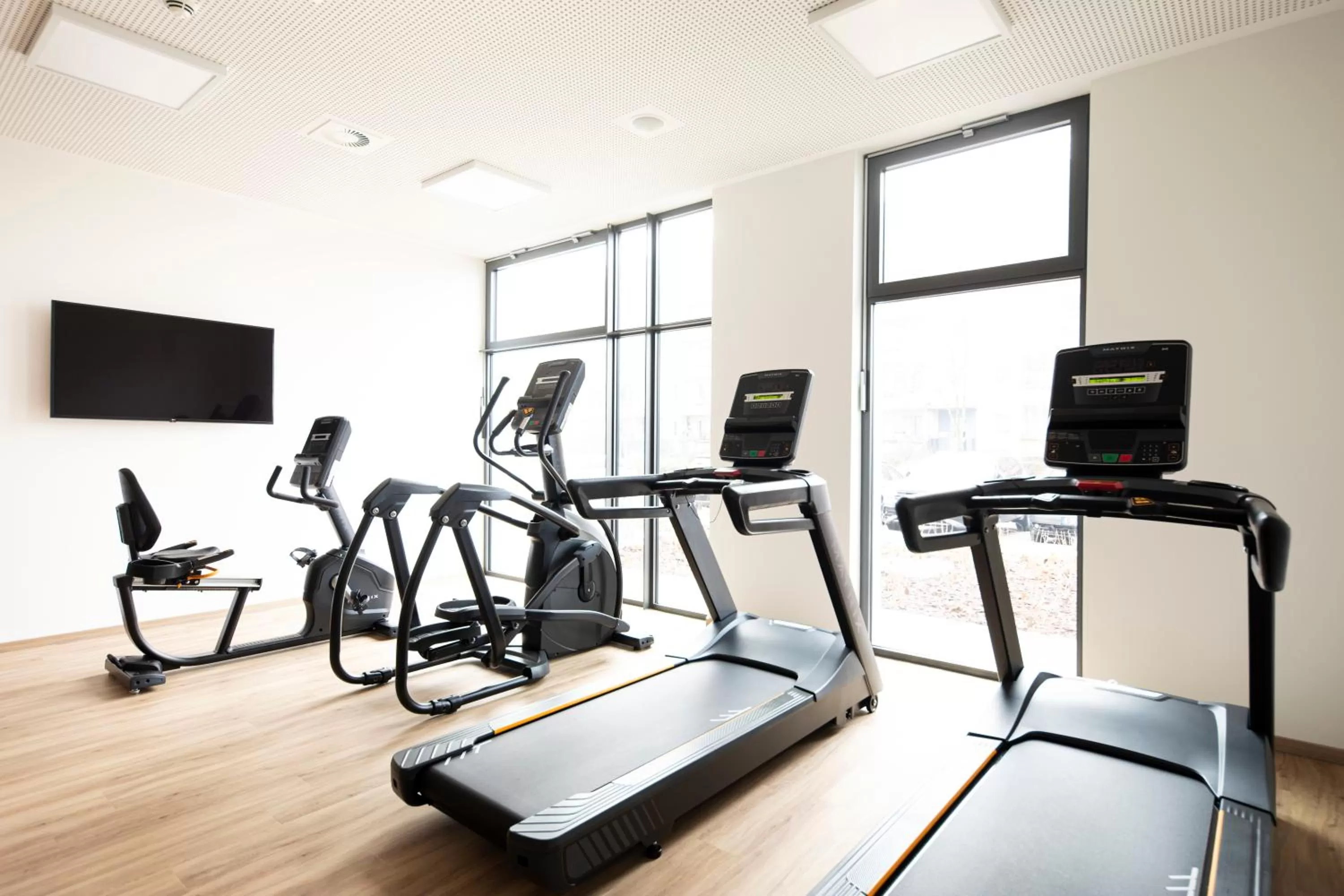 Fitness centre/facilities in LOGINN Hotel Berlin Airport