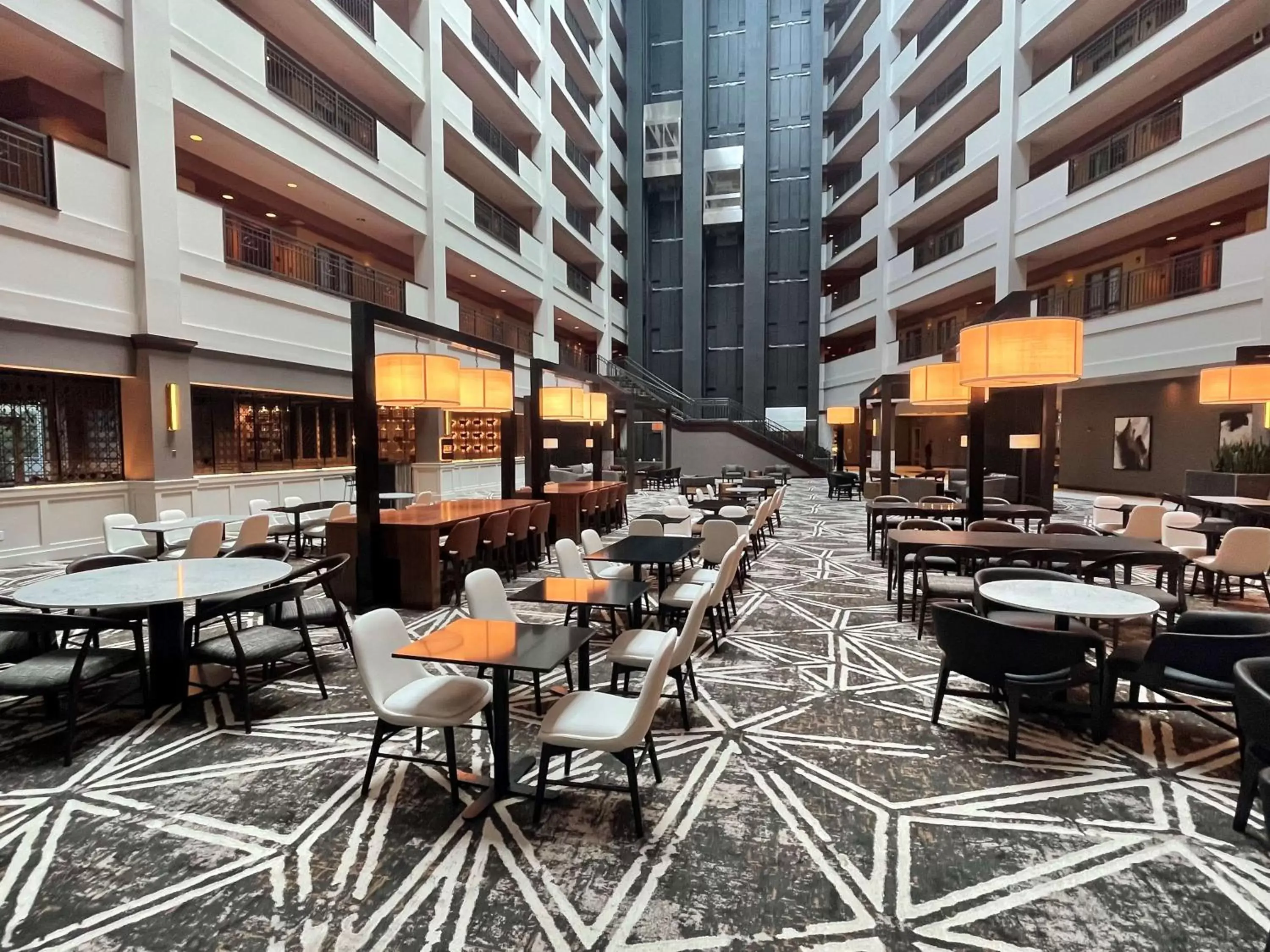 Lobby or reception, Restaurant/Places to Eat in Embassy Suites Huntsville