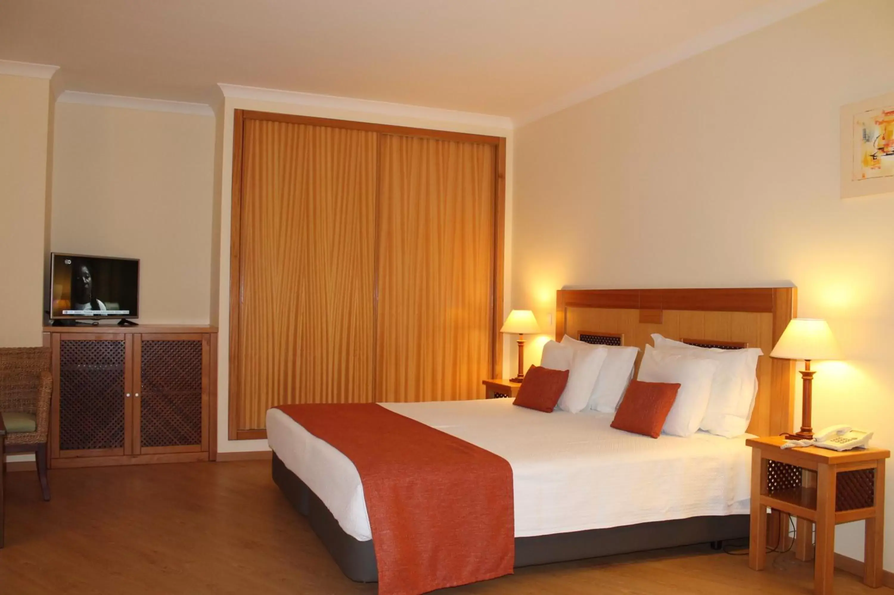 Bedroom, Bed in Quinta dos Poetas Nature Hotel & Apartments