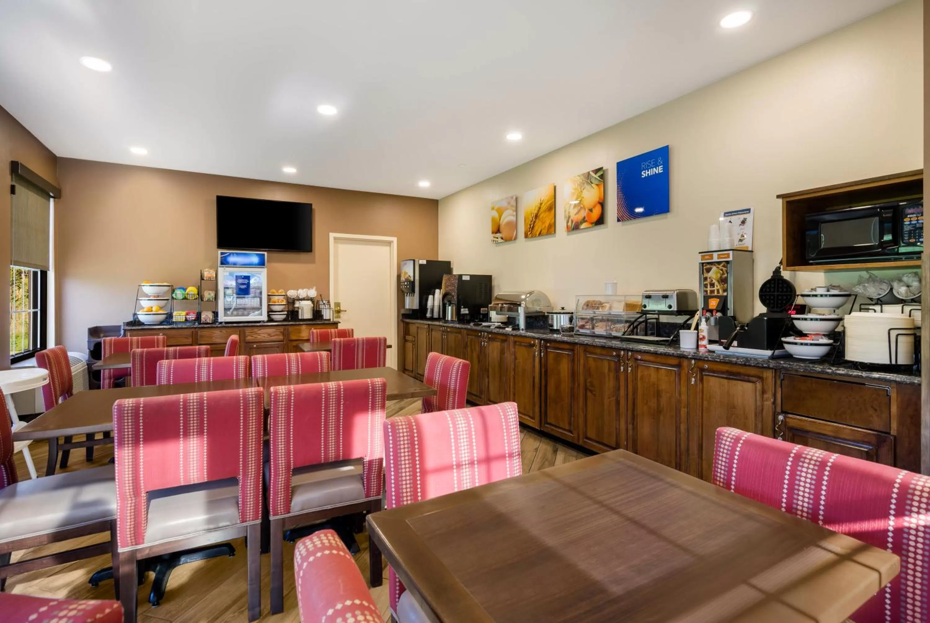 Breakfast in Comfort Inn Lexington Virginia Horse Center