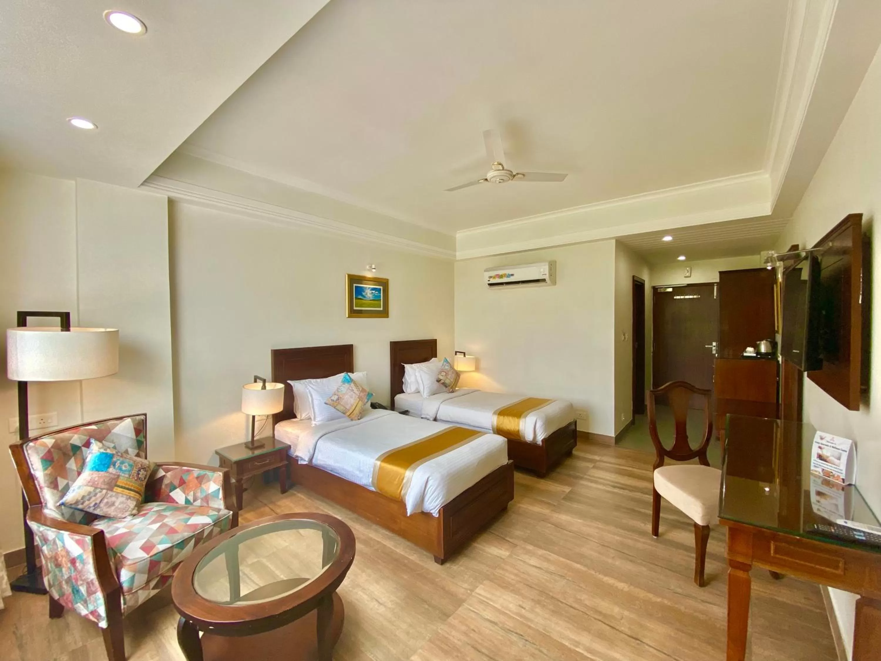 Photo of the whole room, Bed in Green View by Green Tree Hotels