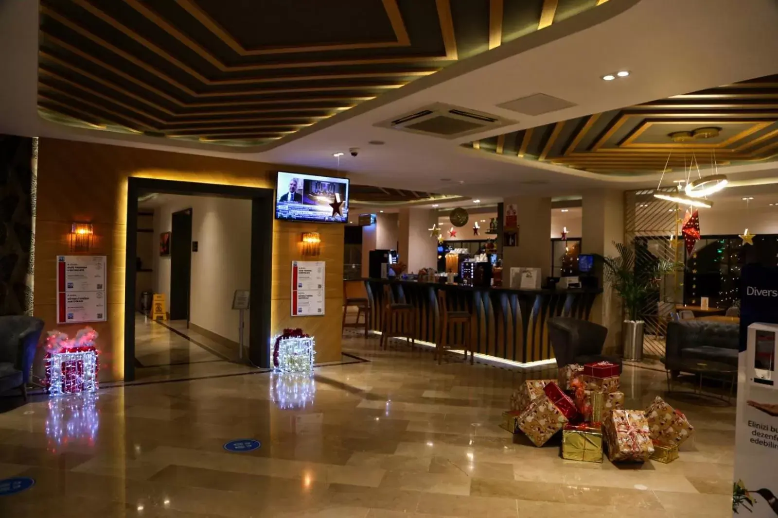 Lobby or reception in Sealife Lounge - Adult only Lobby or reception in Sealife Lounge - Adult only