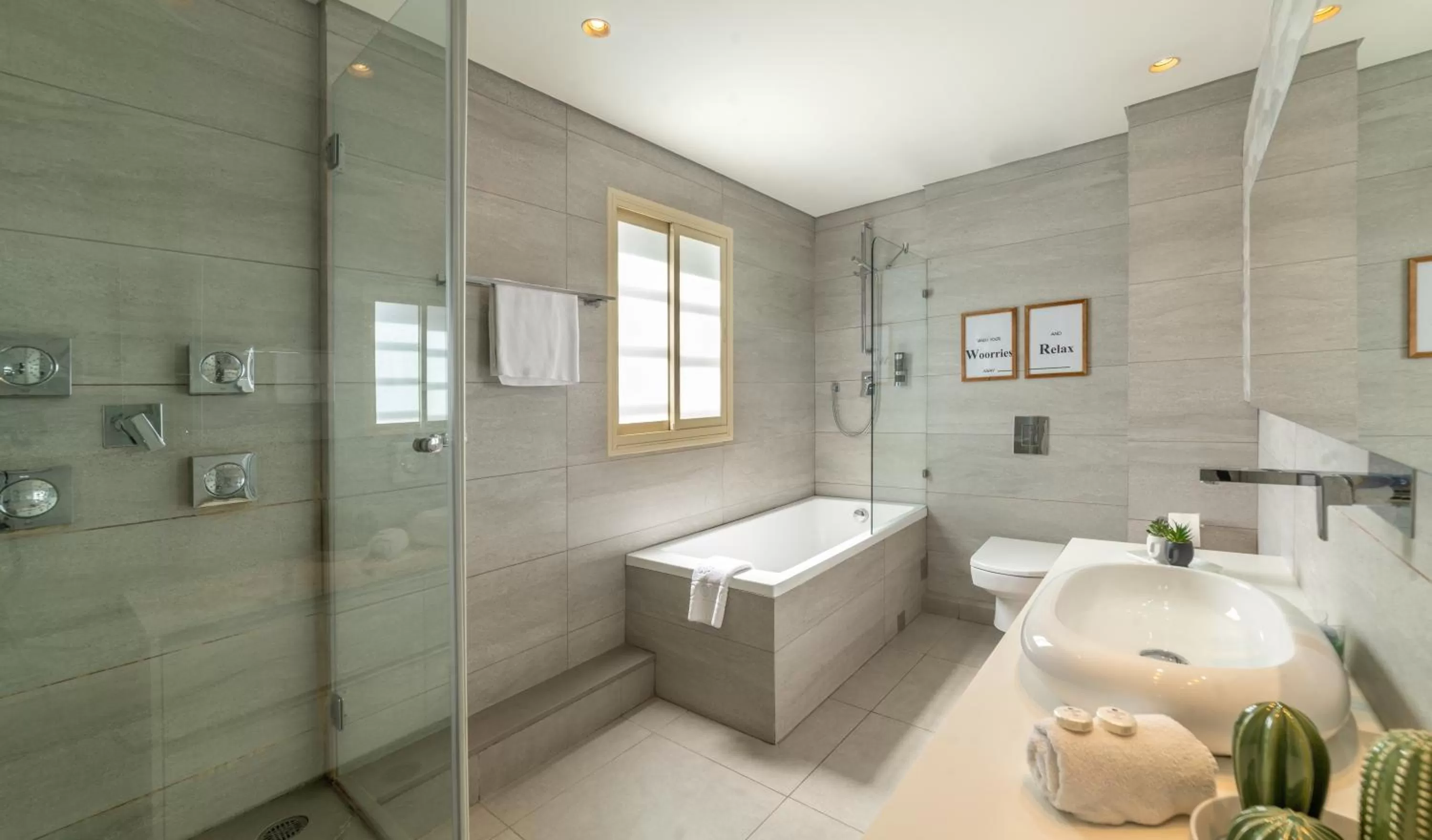 Bathroom in Paamonim Hotel Jerusalem