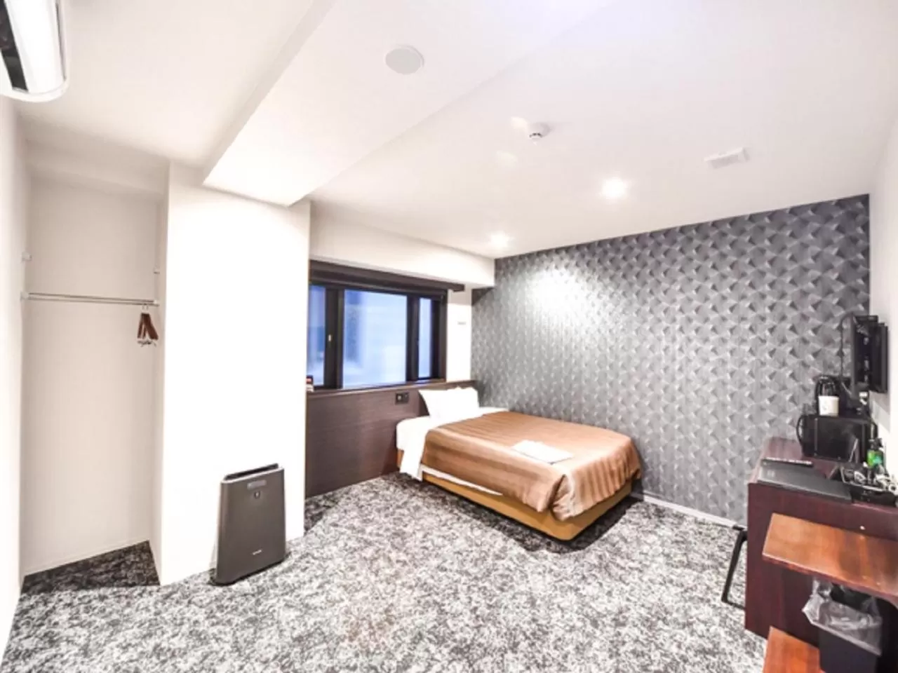 Photo of the whole room, Bed in HOTEL LiVEMAX Hakataekimae