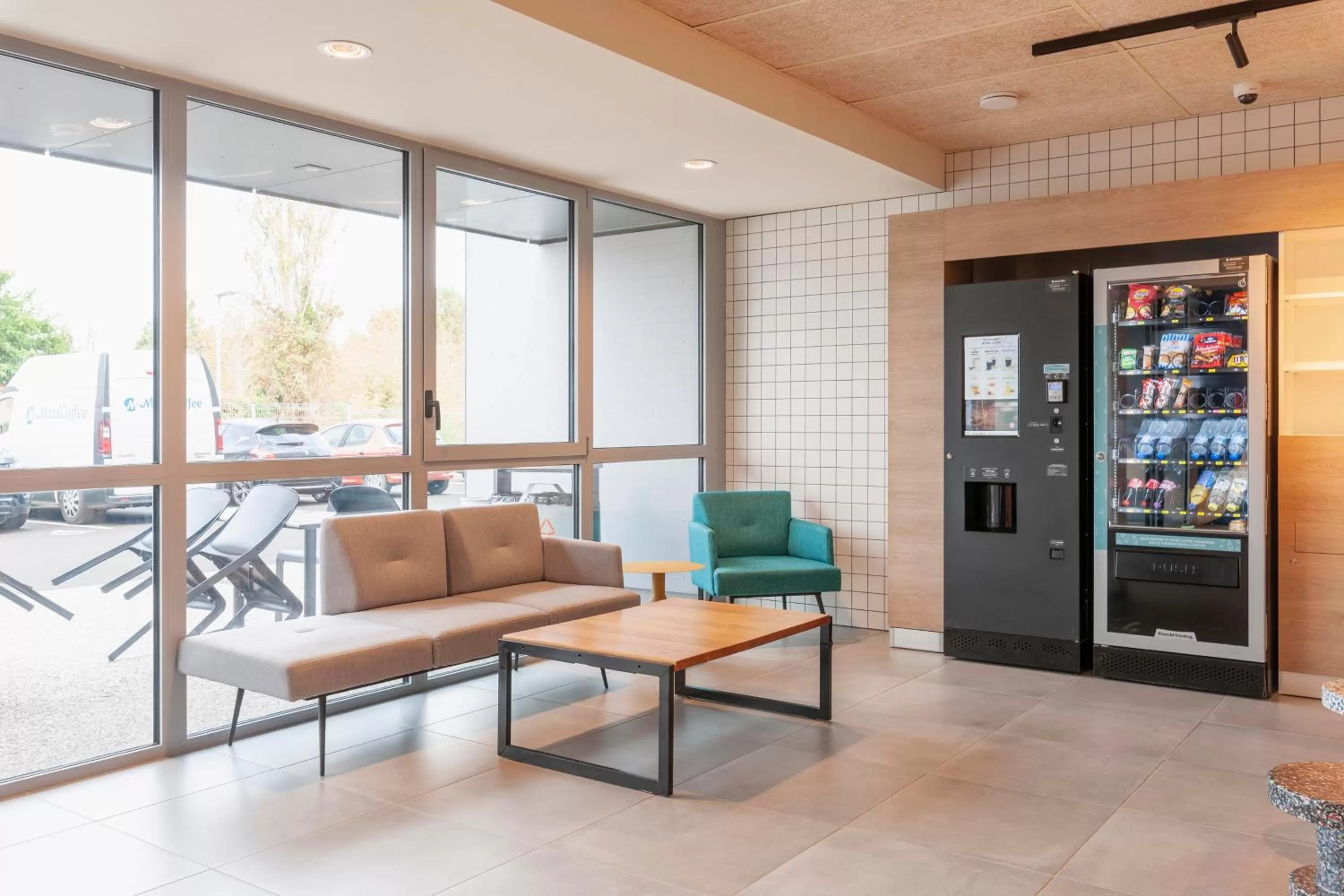 Living room in Ibis Budget Mont De Marsan