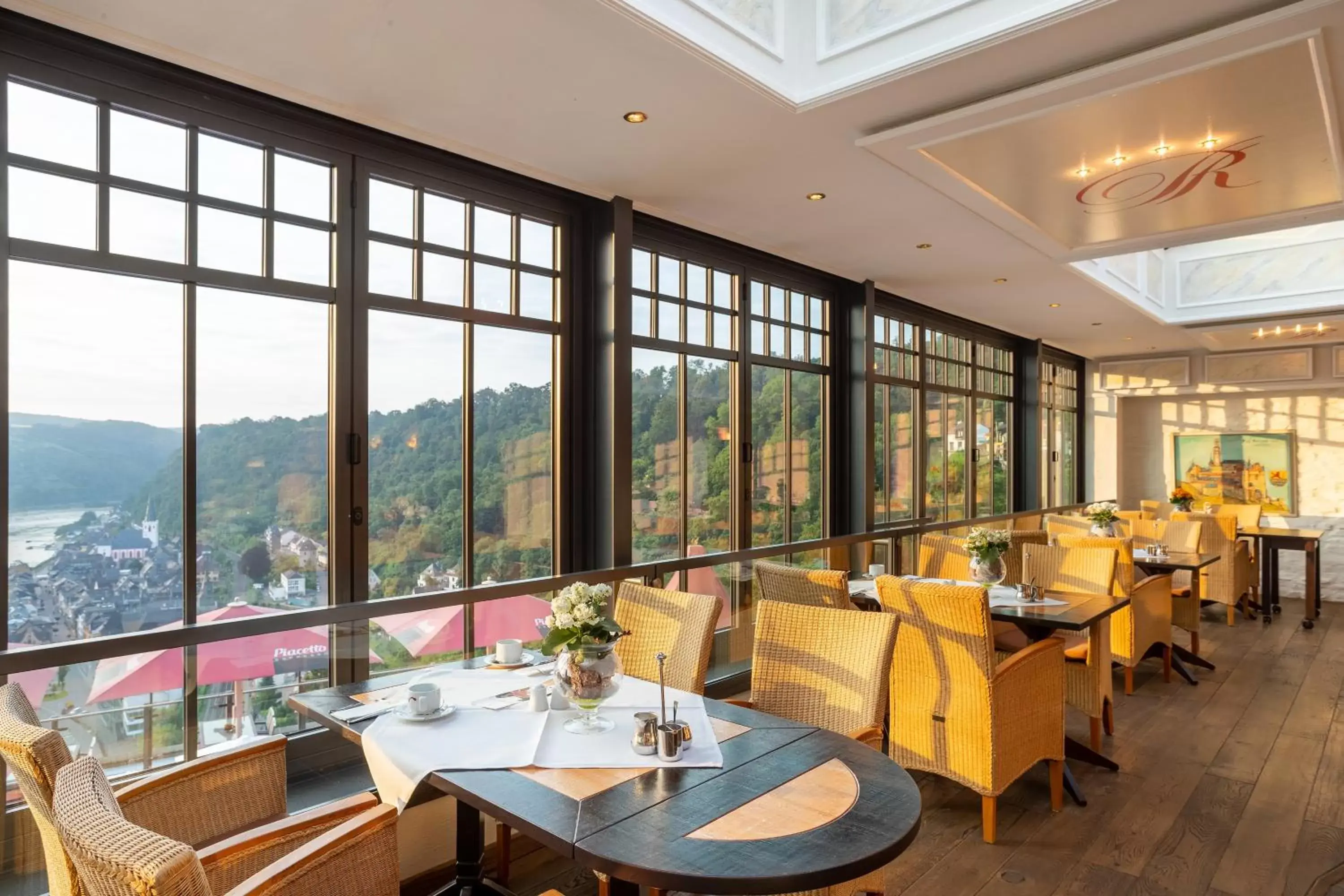Restaurant/Places to Eat in Hotel Schloss Rheinfels