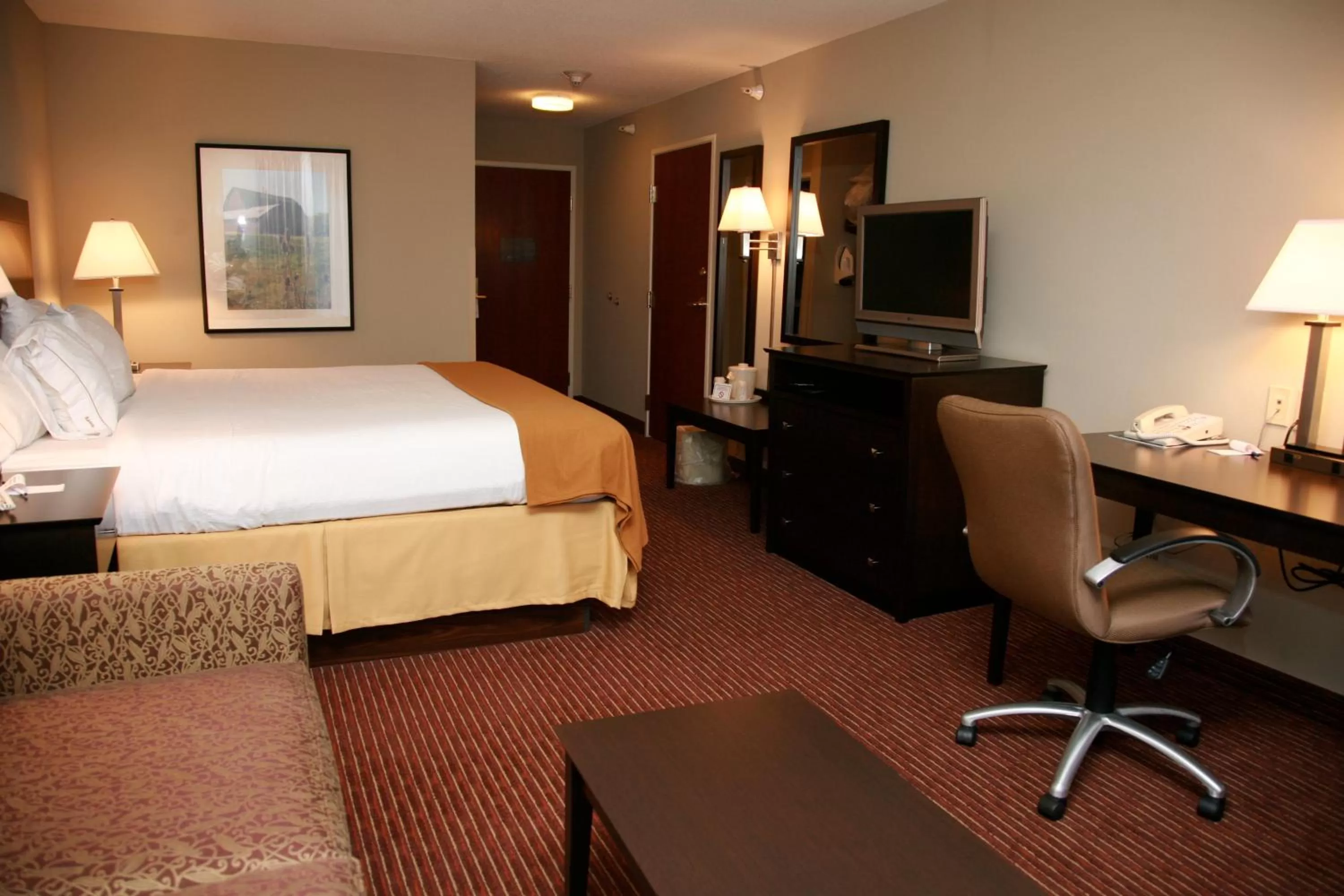 Holiday Inn Express Fort Wayne - East - New Haven by IHG
