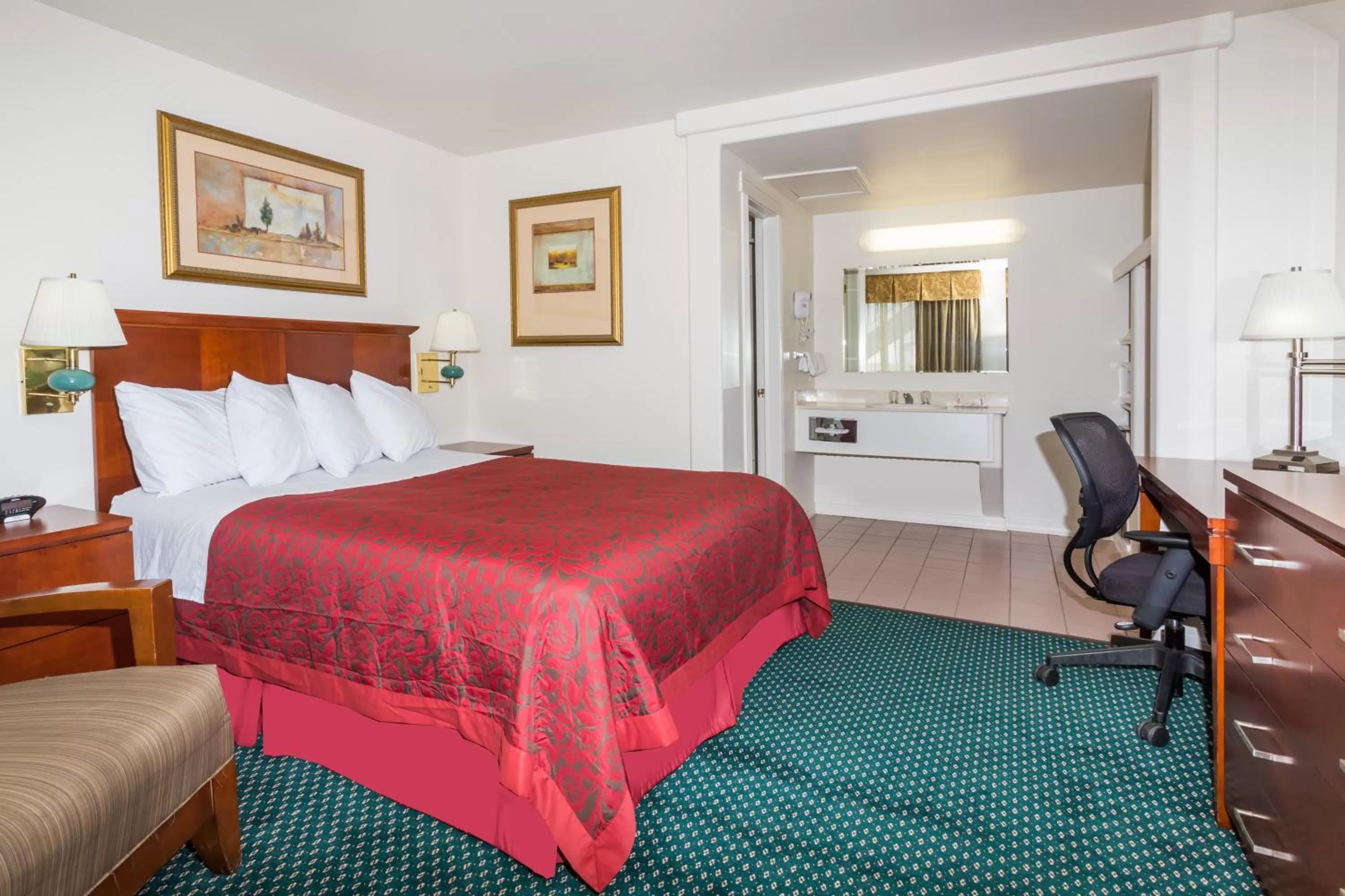 Bedroom, Bed in Days Inn by Wyndham Kimball