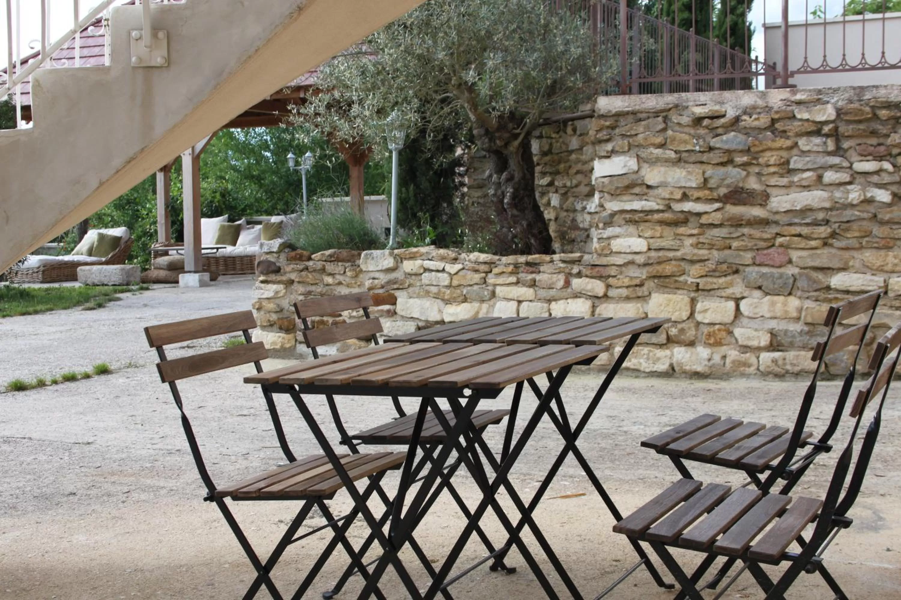 Patio in Appart'Hôtel Auxerre
