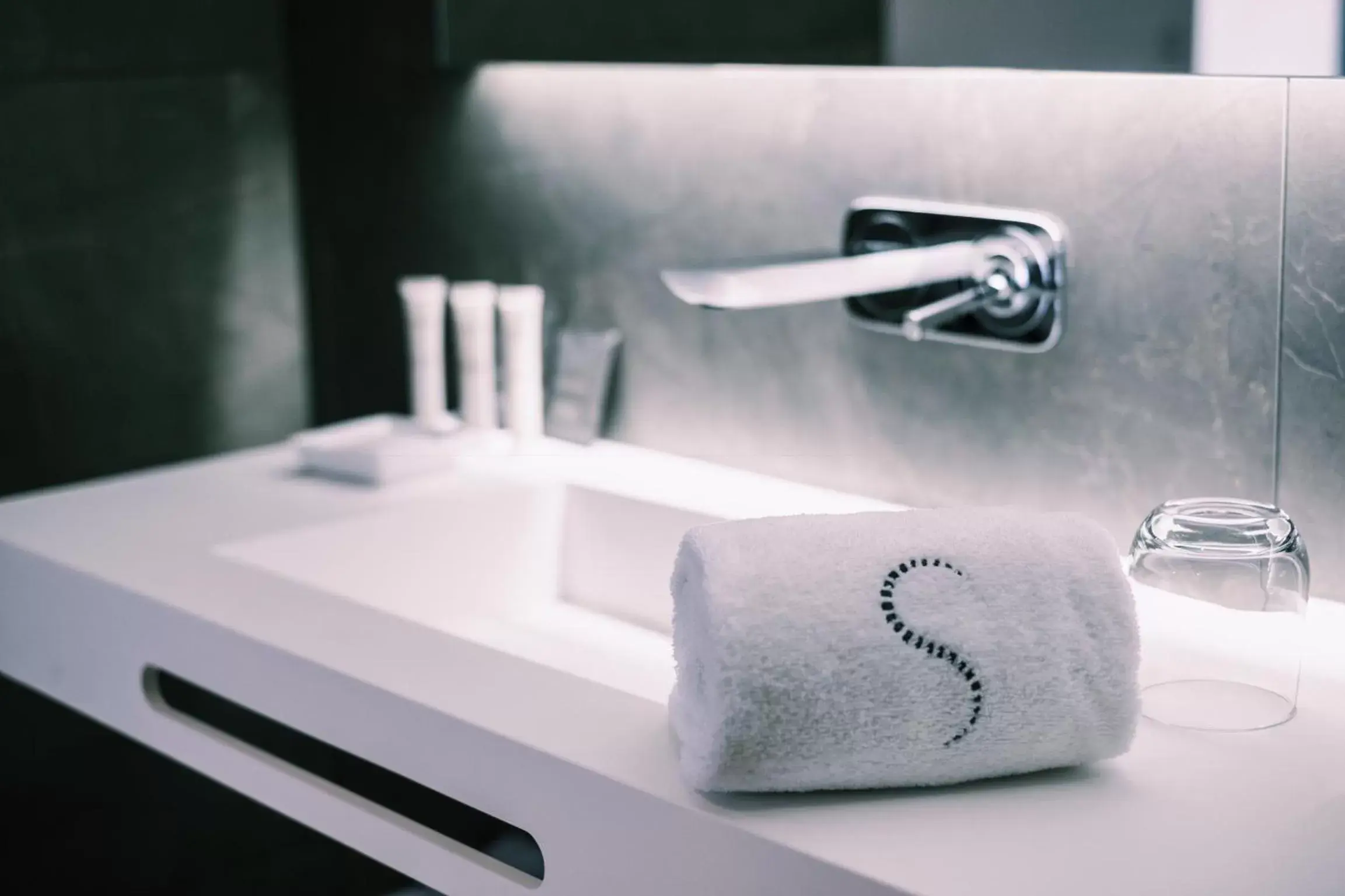 Bathroom in Hôtel In Situ