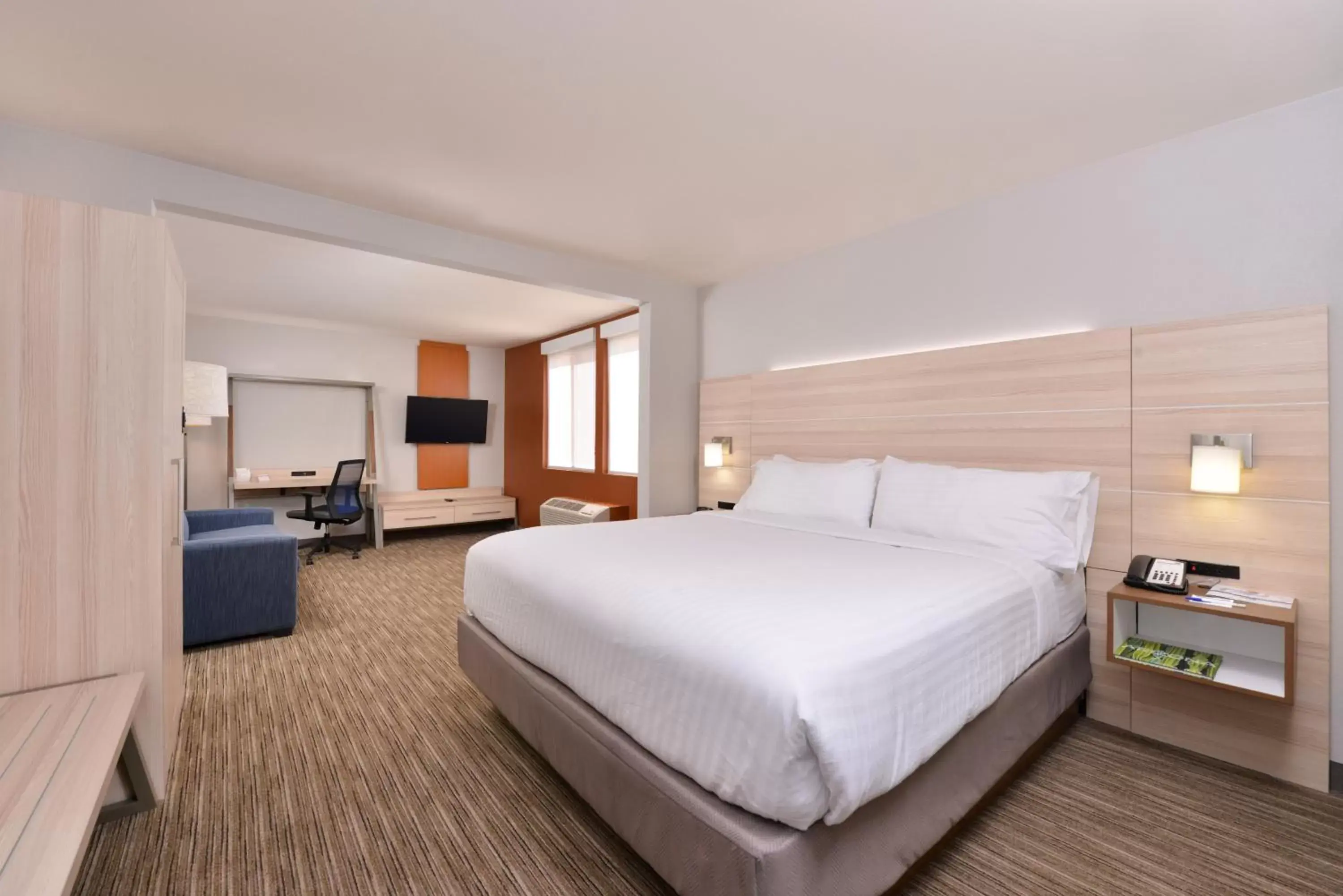 Photo of the whole room in Holiday Inn Express Sedona - Oak Creek, an IHG Hotel