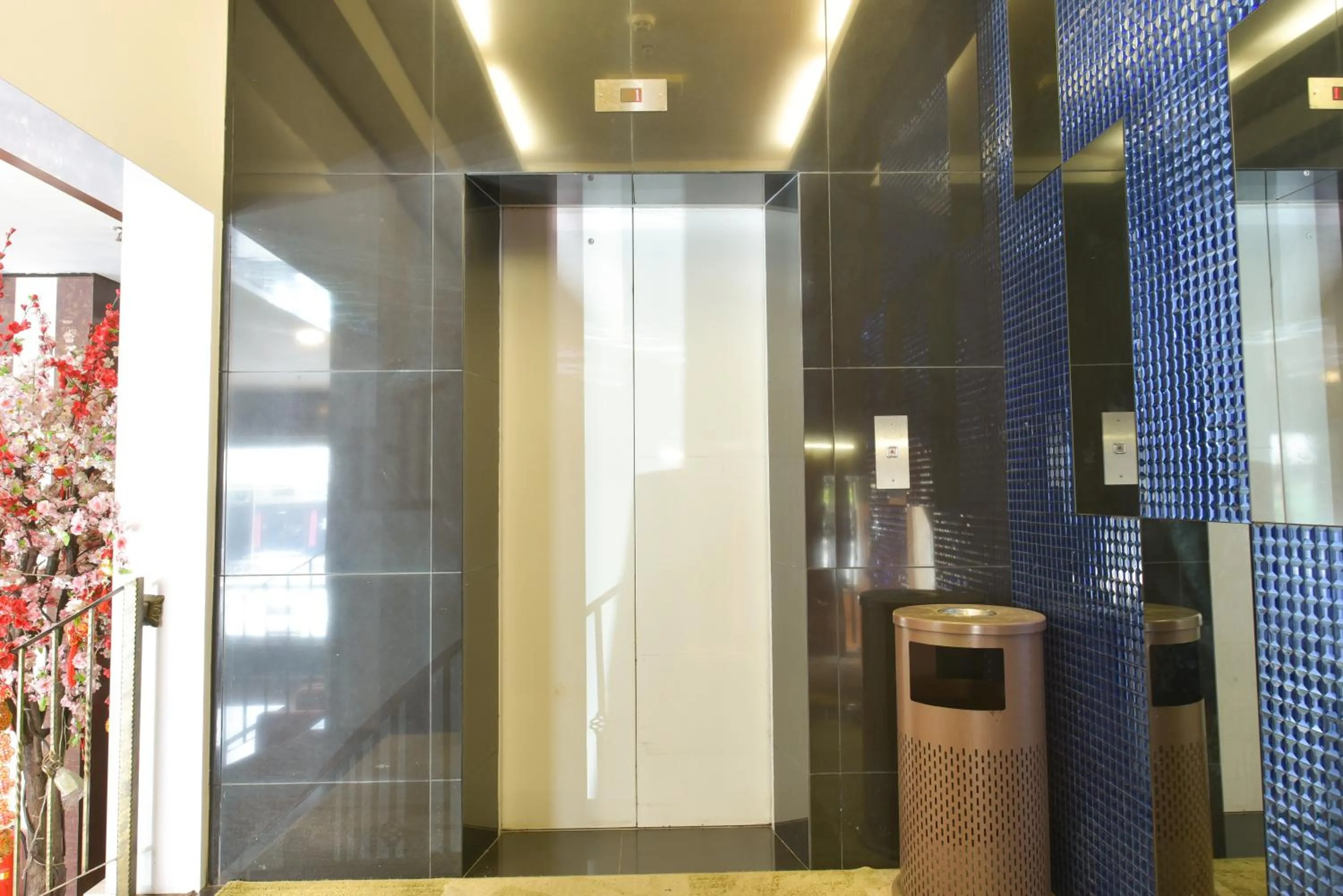 Lobby or reception in Townhouse OAK Hotel Holmes Johor Jaya