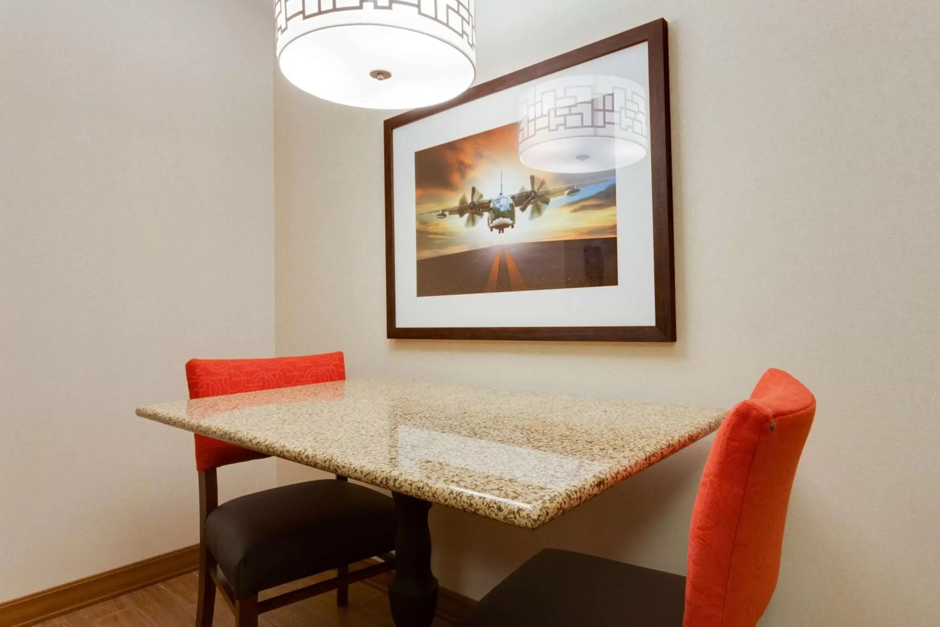 Photo of the whole room, Dining Area in Drury Inn & Suites St. Louis/O'Fallon, IL