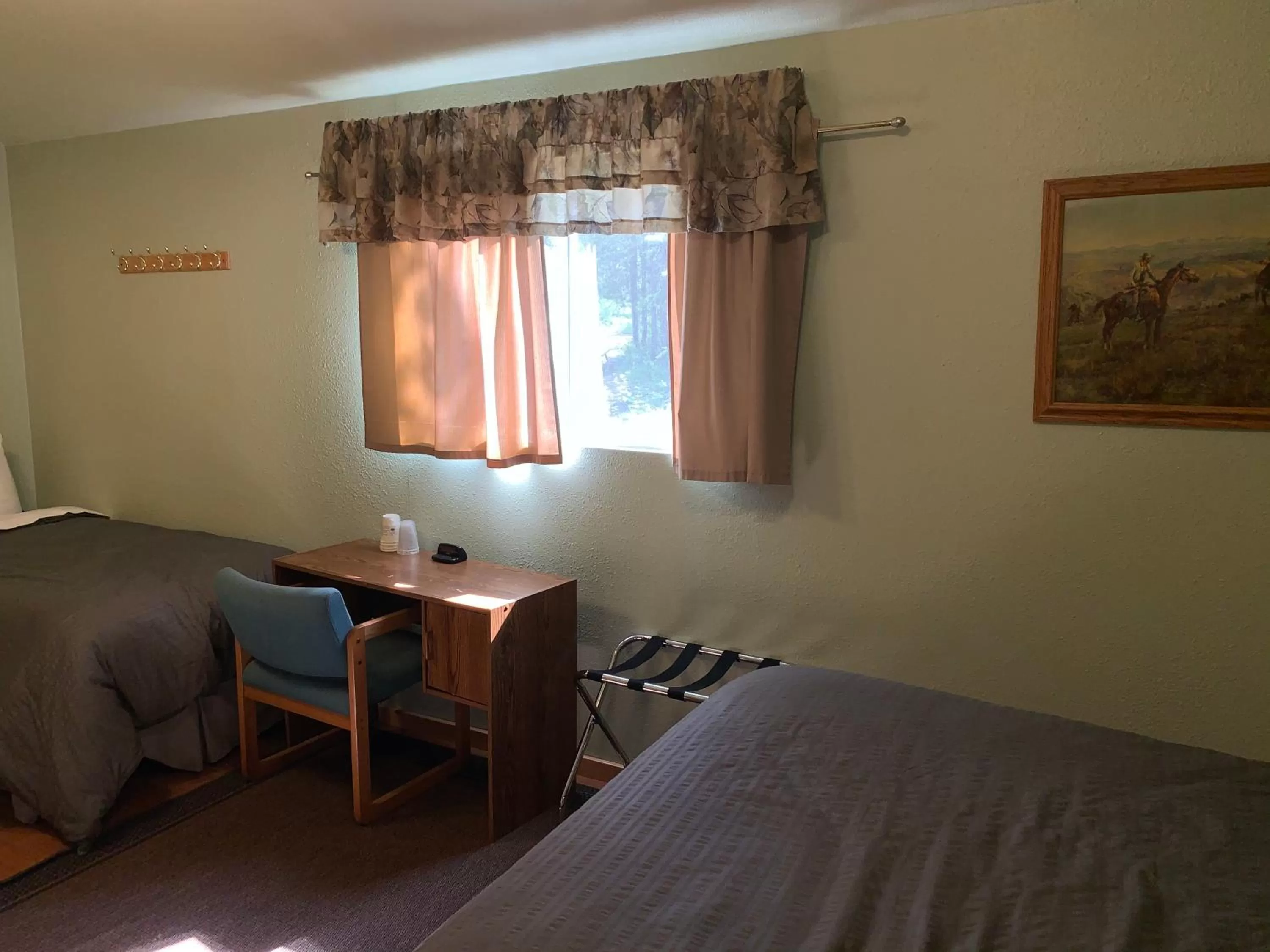 Bed in Glacier Haven Inn