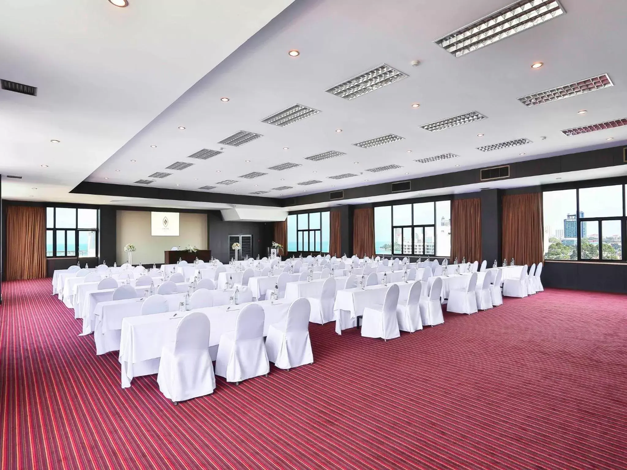 Meeting/conference room, Banquet Facilities in Sunbeam Hotel Pattaya - SHA Extra Plus