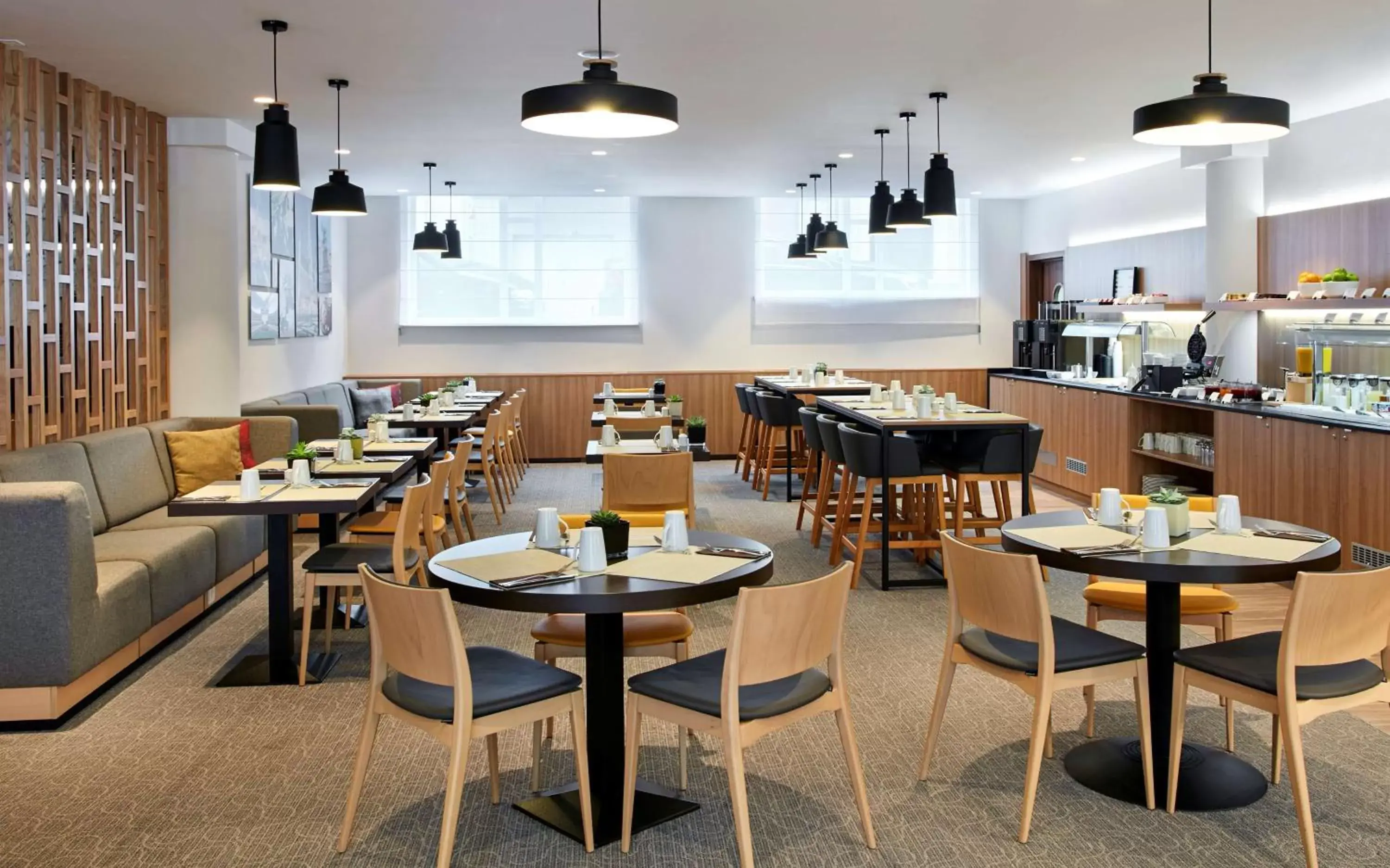 Restaurant/Places to Eat in Hilton Garden Inn Brussels City Centre