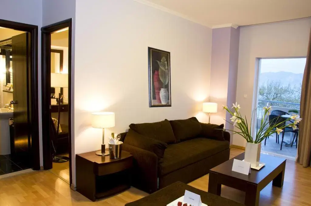 Living room, Seating Area in Flisvos Hotel Nafpaktos