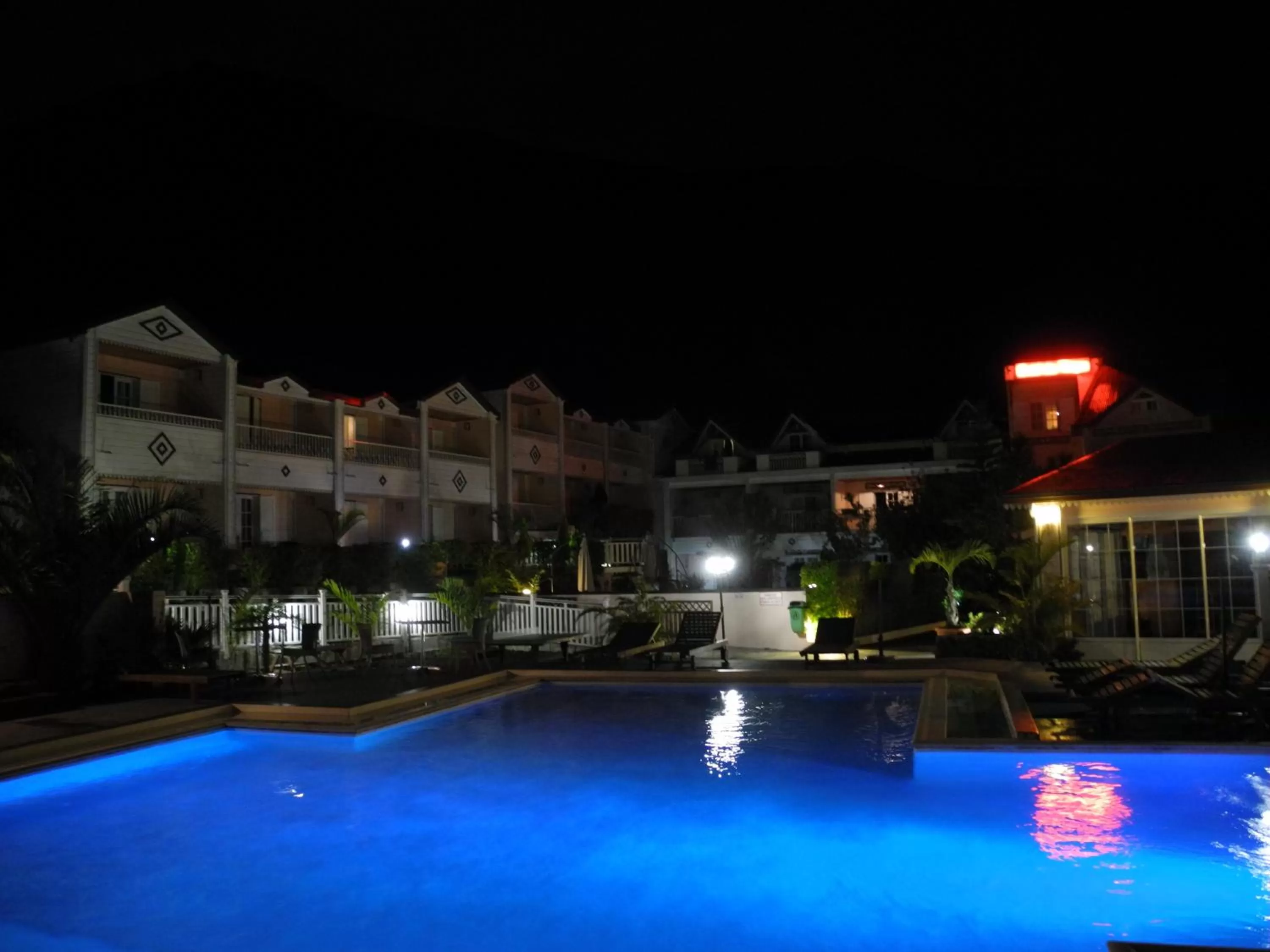 Facade/entrance in Hotel Des Neiges