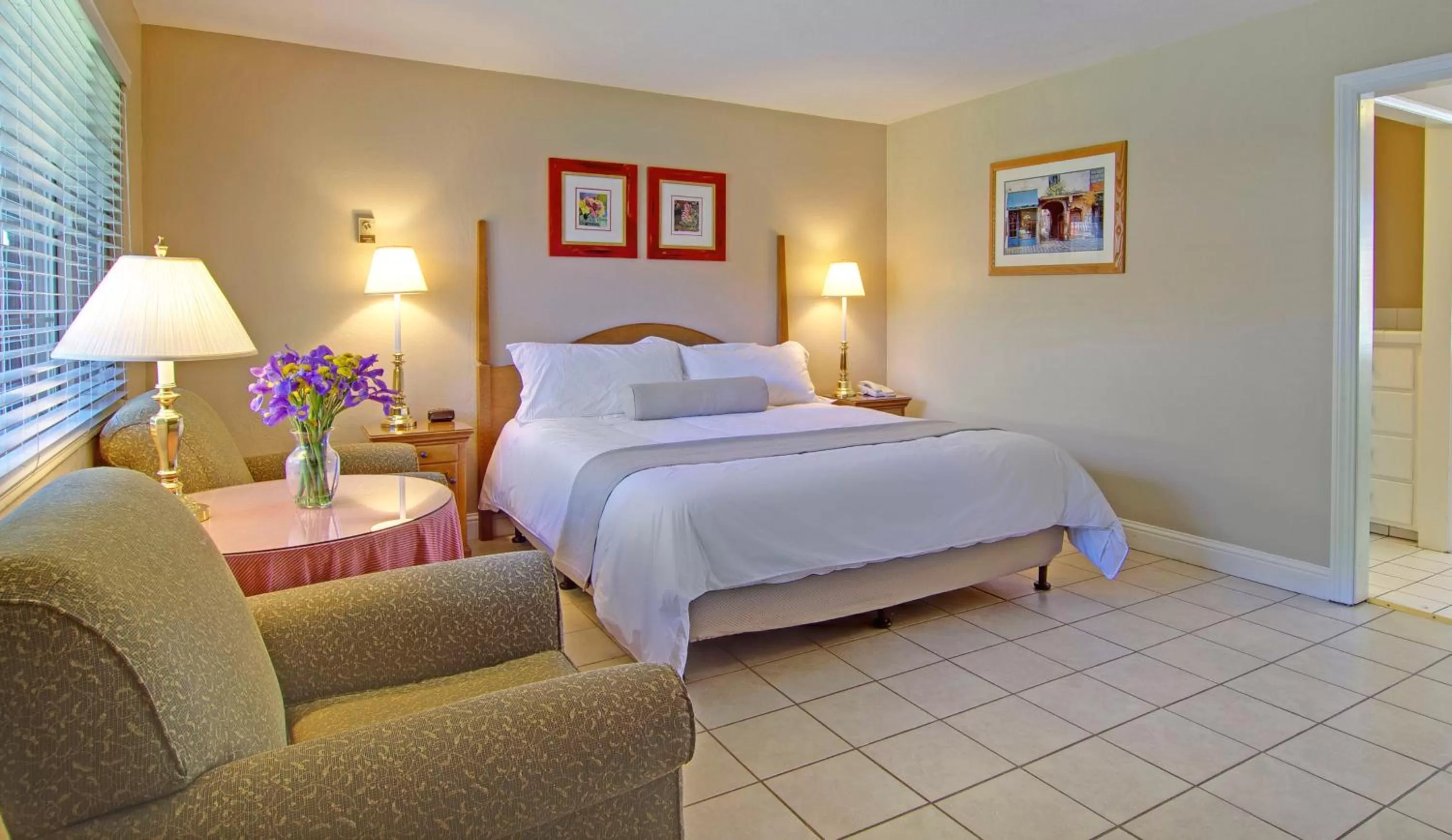 Photo of the whole room in Svendsgaard's Inn