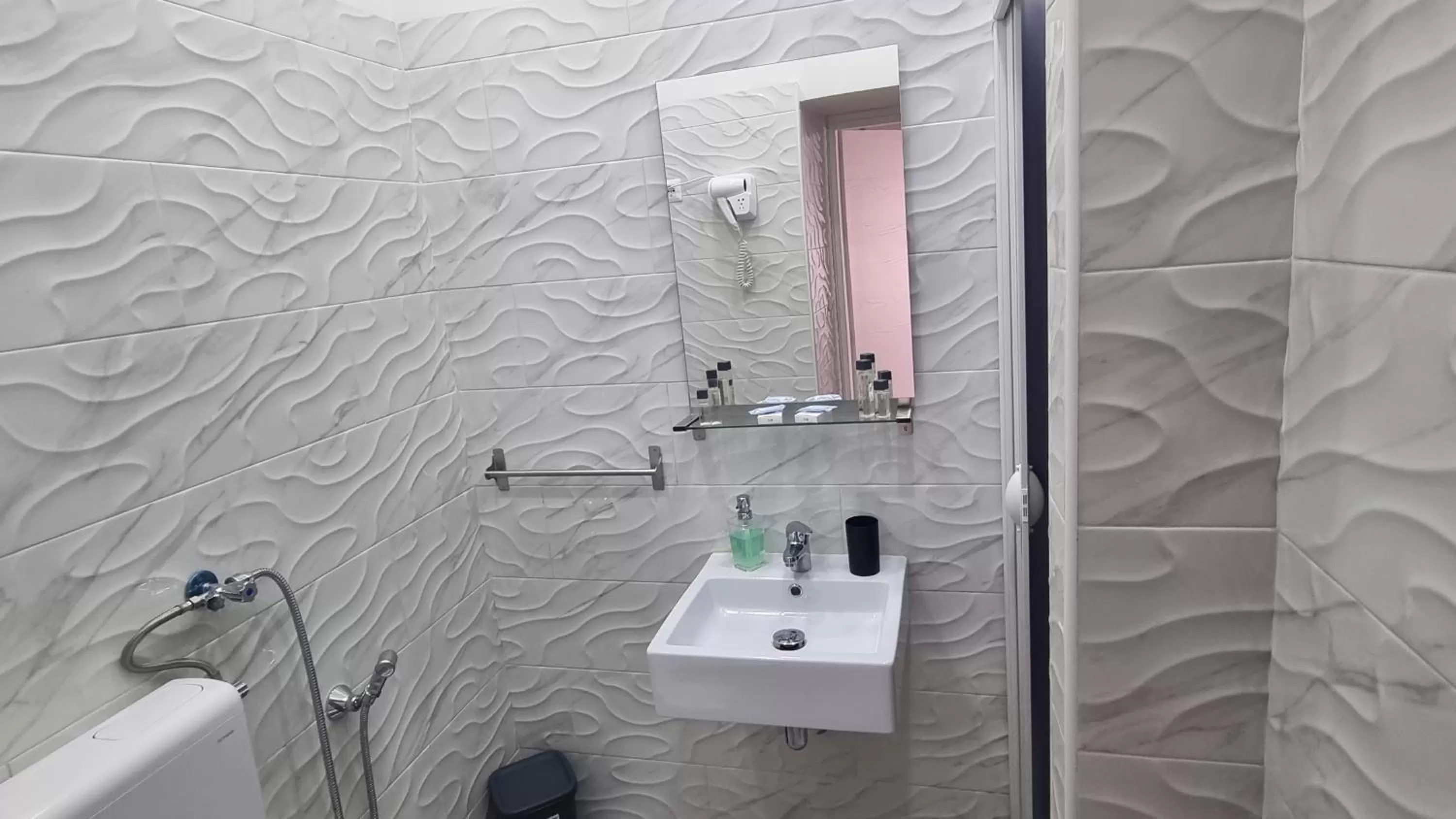 Toilet, Bathroom in Archivio Storico Napoli Centro