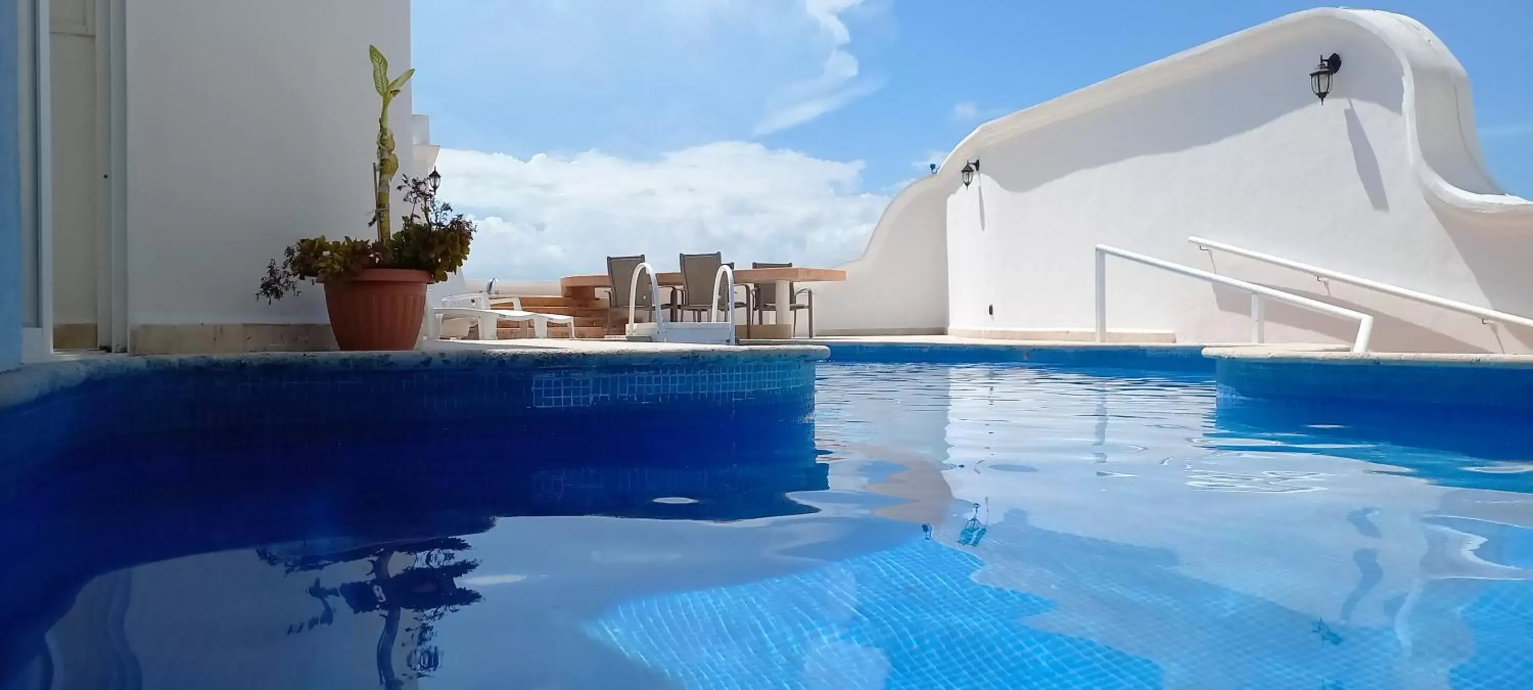 Swimming Pool in Hotel & Museo Casa Turquesa