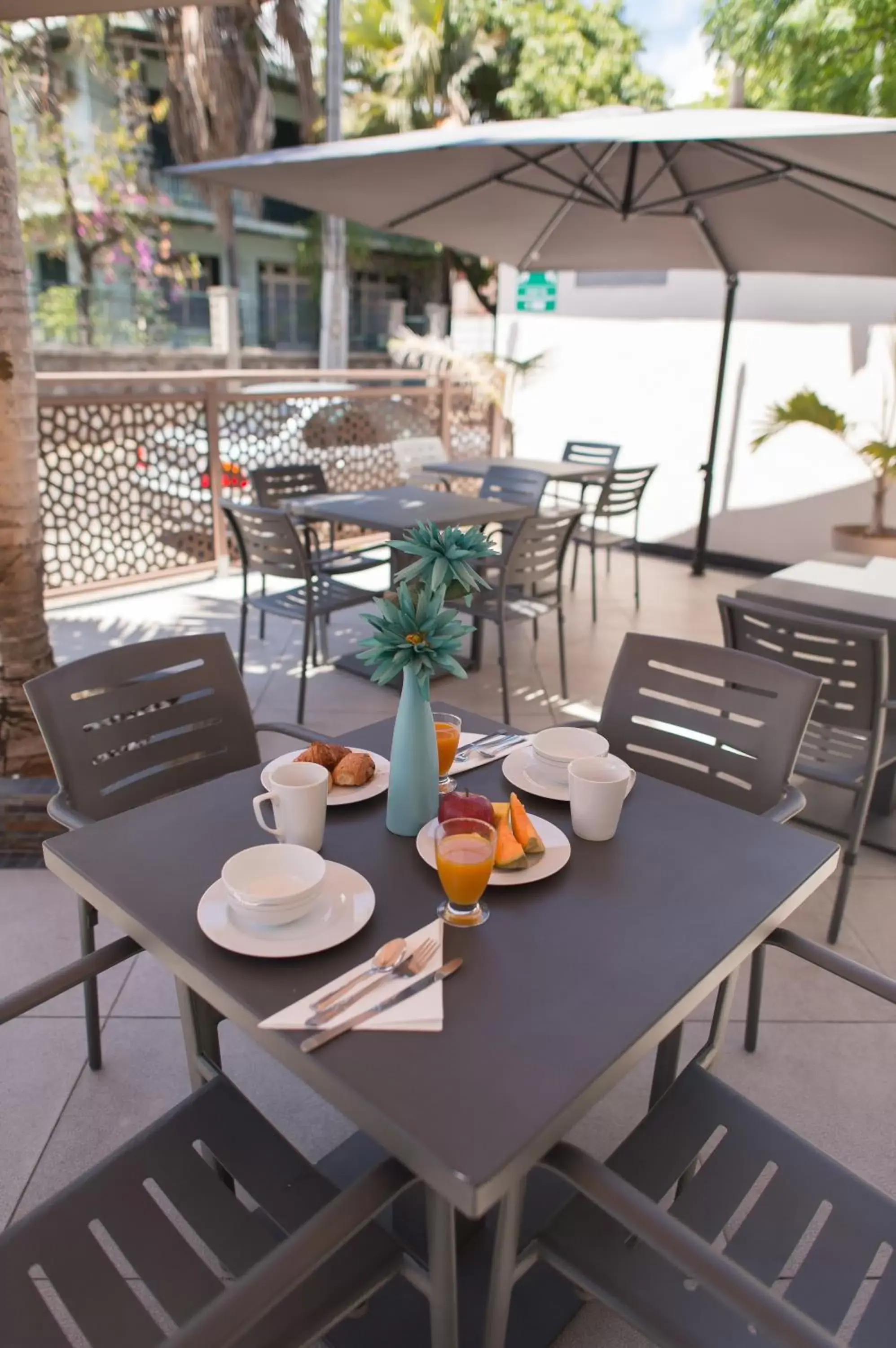 Restaurant/Places to Eat in Hôtel Select - Réunion