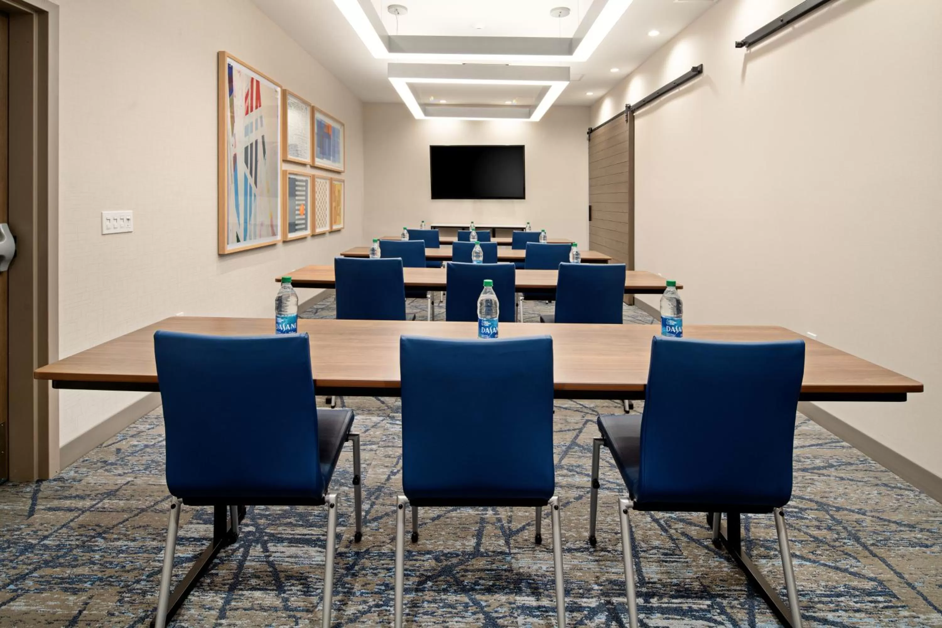 Holiday Inn Express & Suites Palm Desert - Millennium by IHG