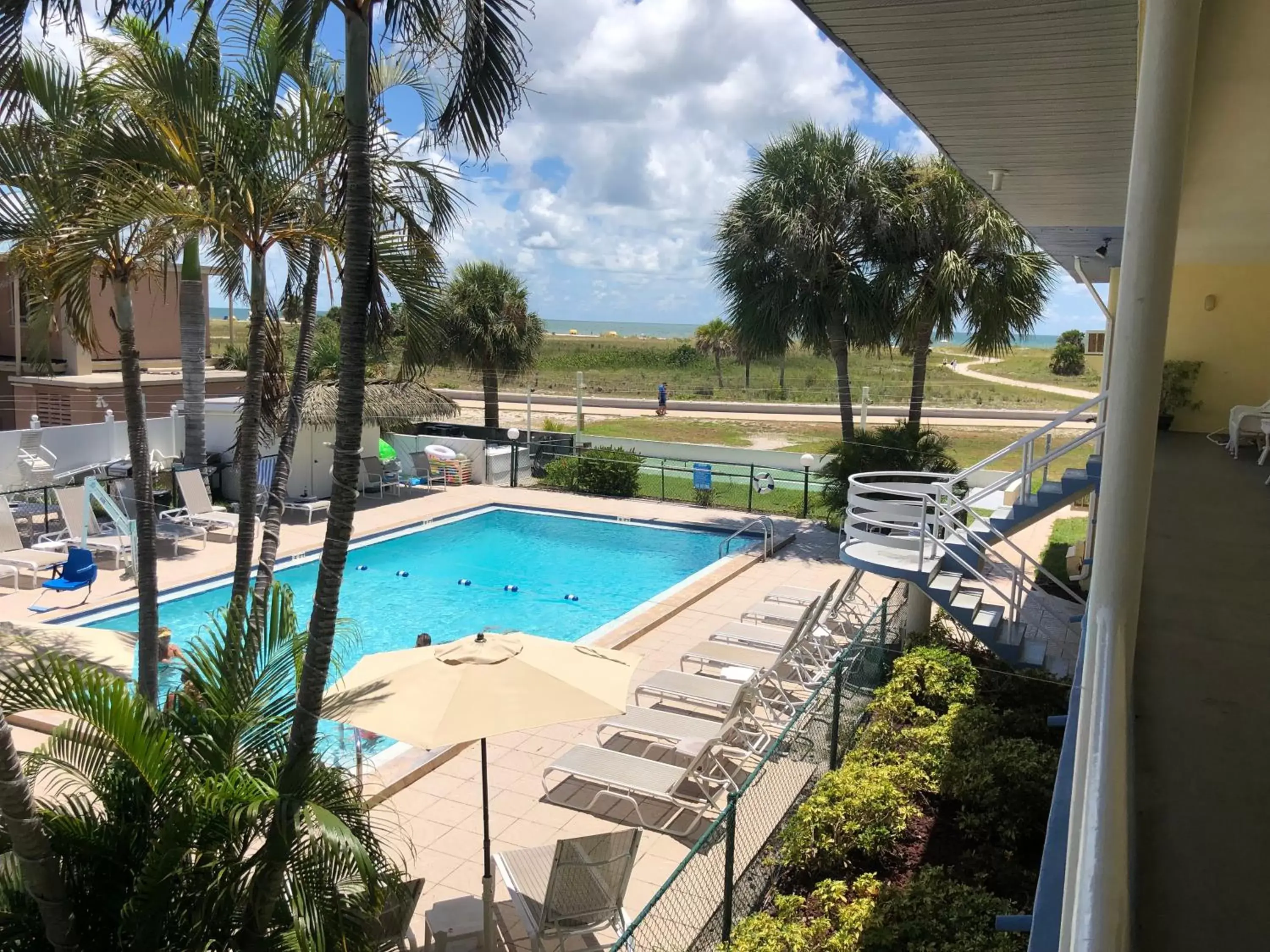 Pool View in Arvilla Motel