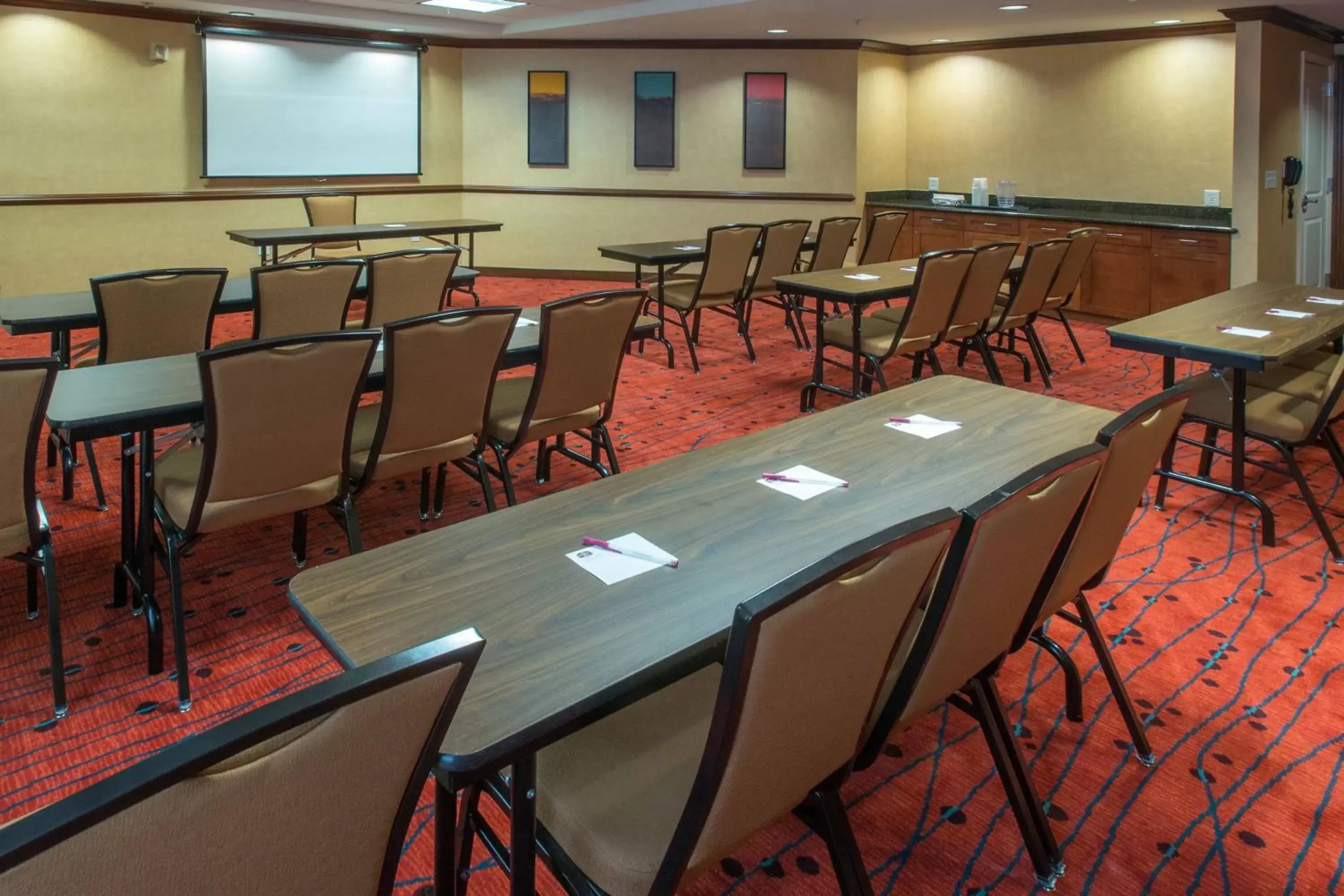 Meeting/conference room in Residence Inn by Marriott Fayetteville Cross Creek