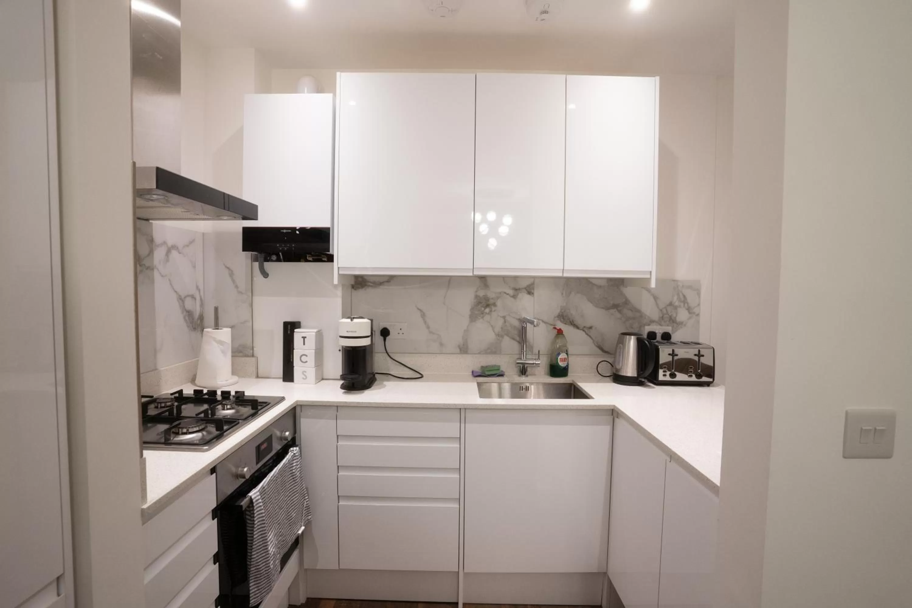 Kitchen/Kitchenette in The Avonmore Olympia