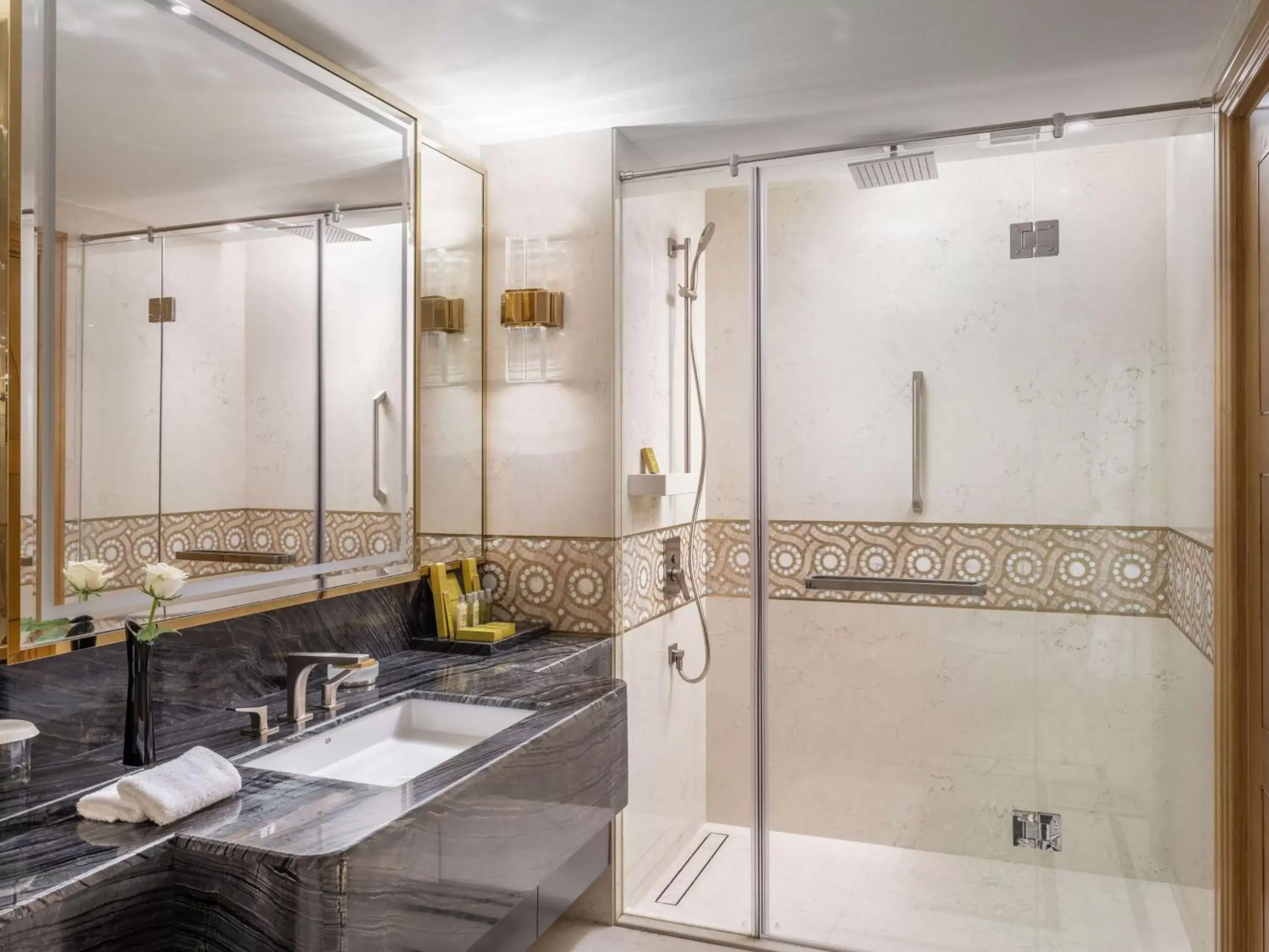 Shower, Bathroom in Jeddah Hilton