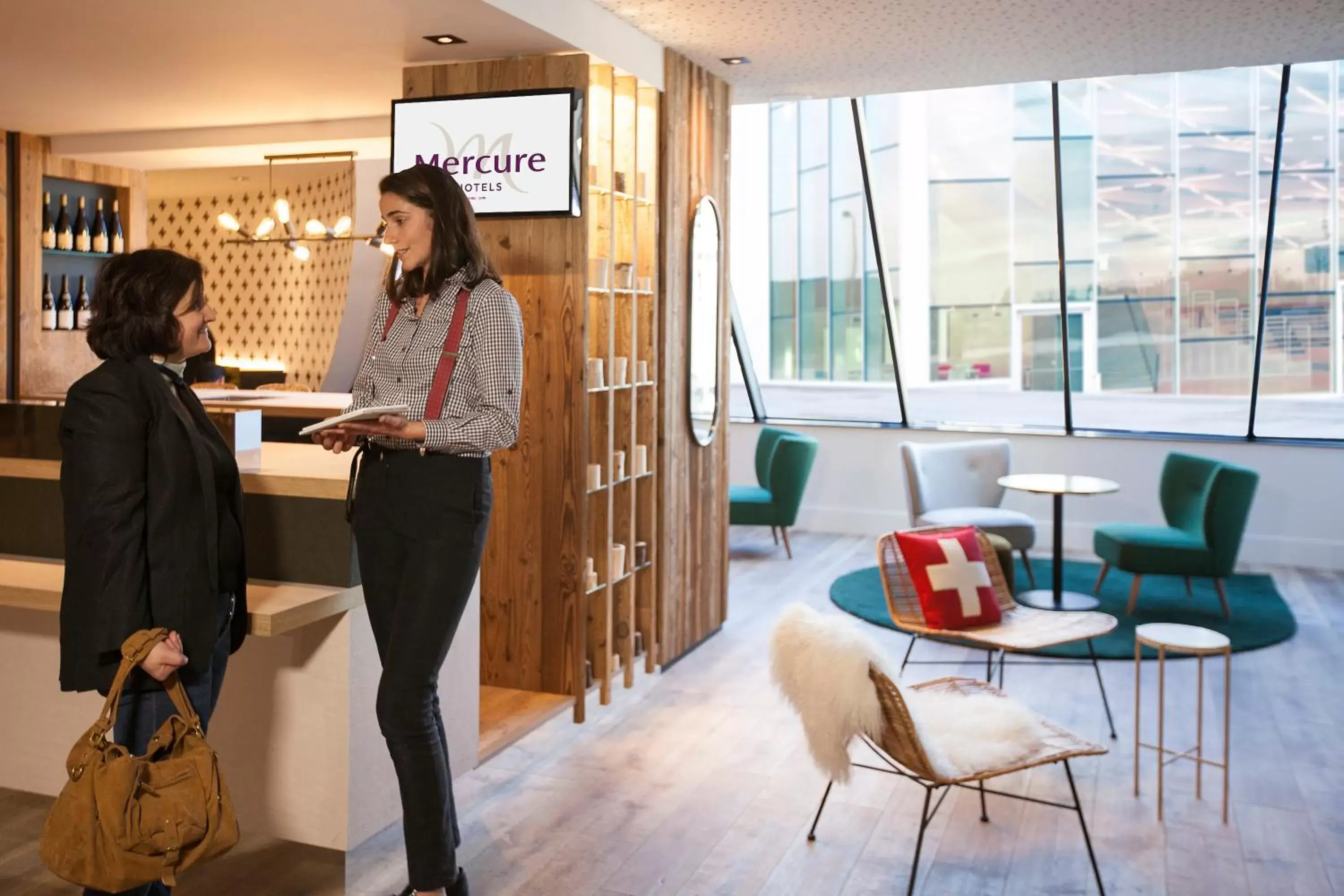 Lobby or reception in Mercure Chambéry Centre