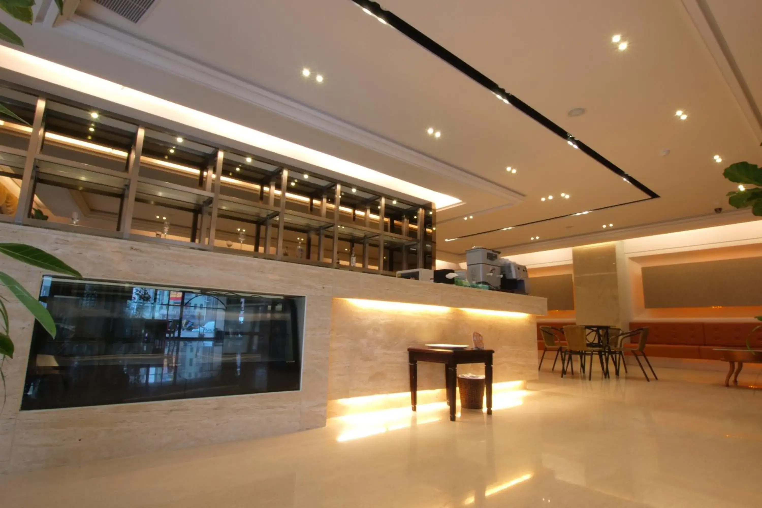 Area and facilities, Lobby/Reception in Grand Earl Hotel