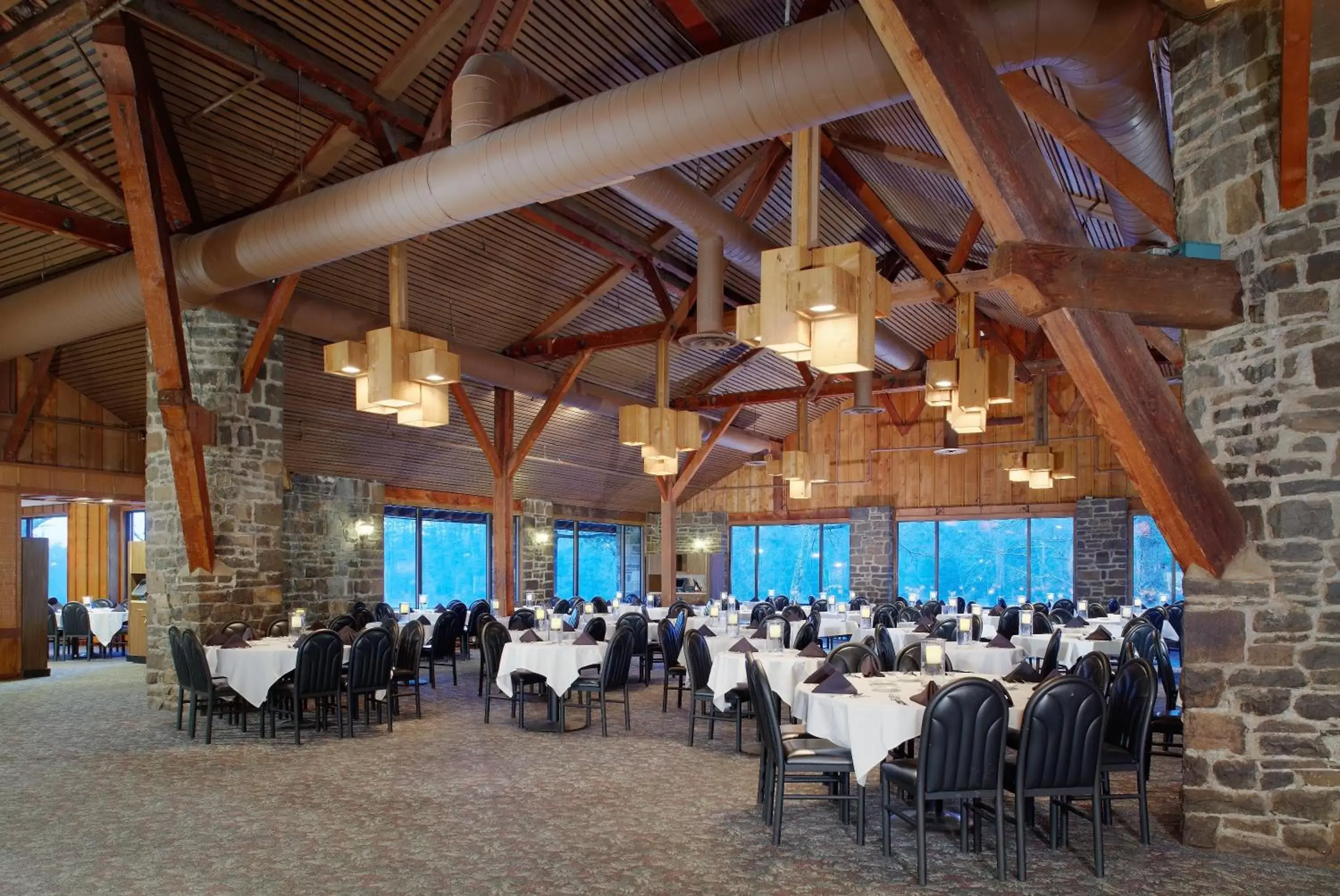 Restaurant/Places to Eat in Pocono Palace Resort