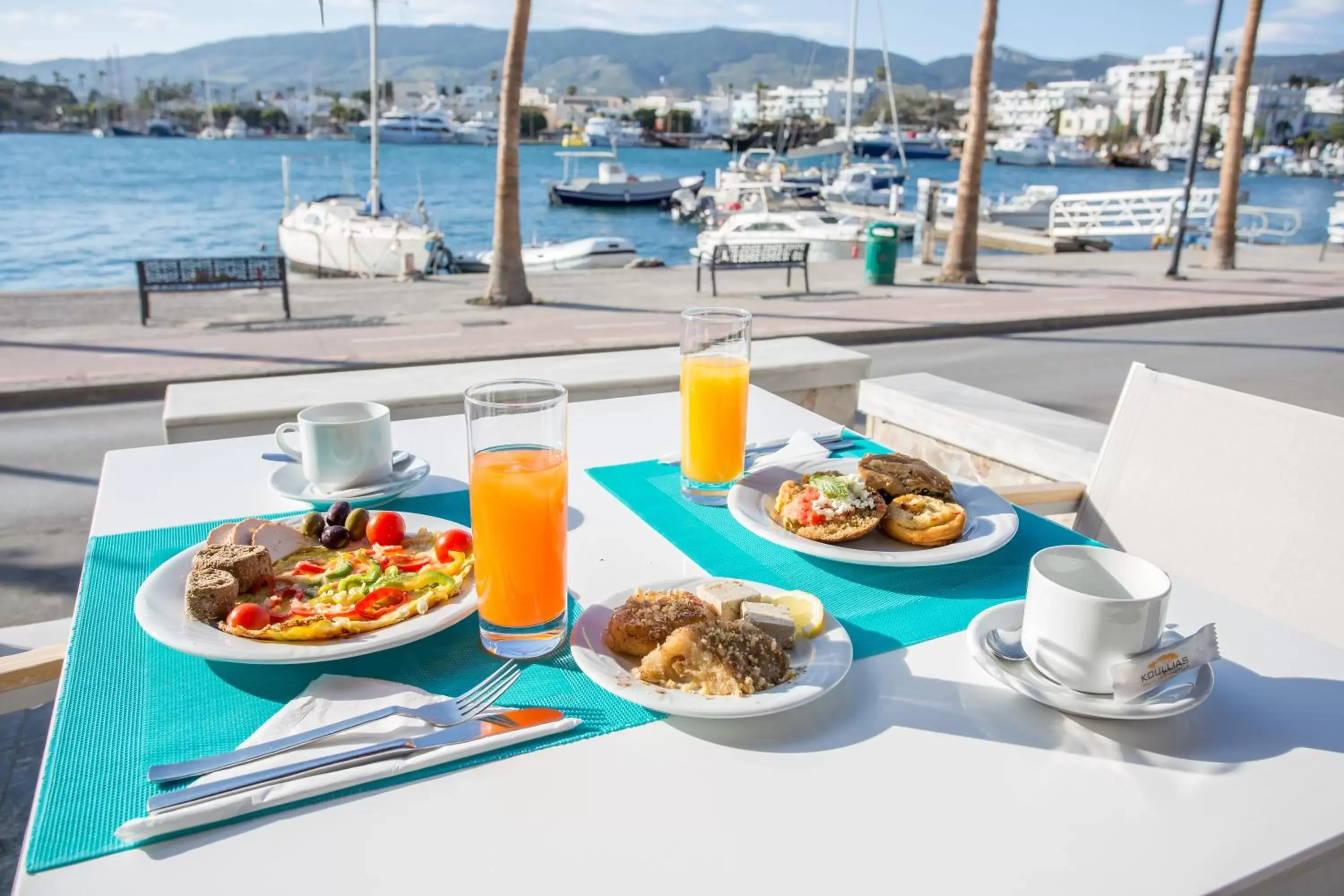 Food and drinks in Kosta Palace Food and drinks in Kosta Palace