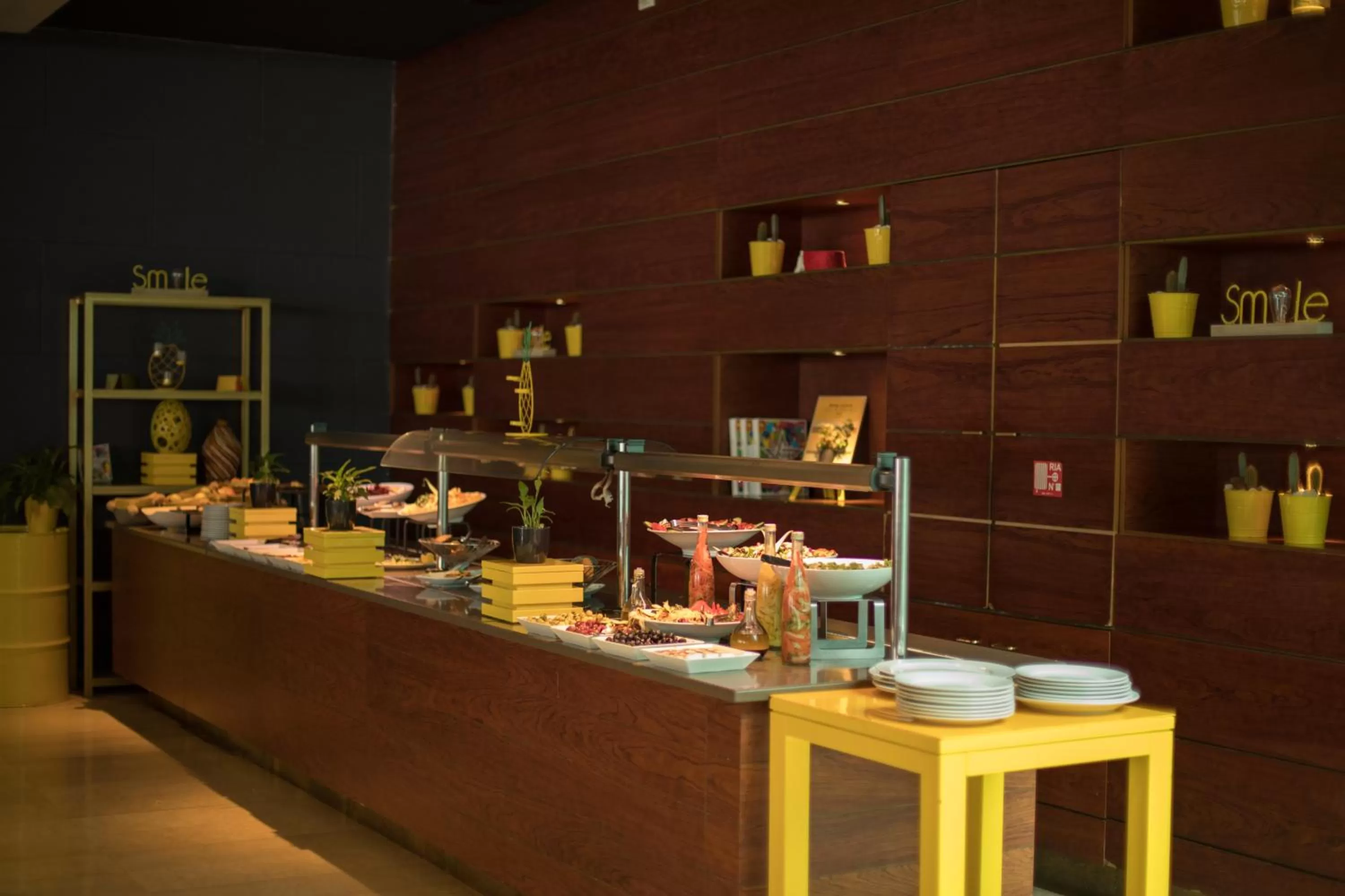 Restaurant/places to eat in Novotel Casablanca City Center