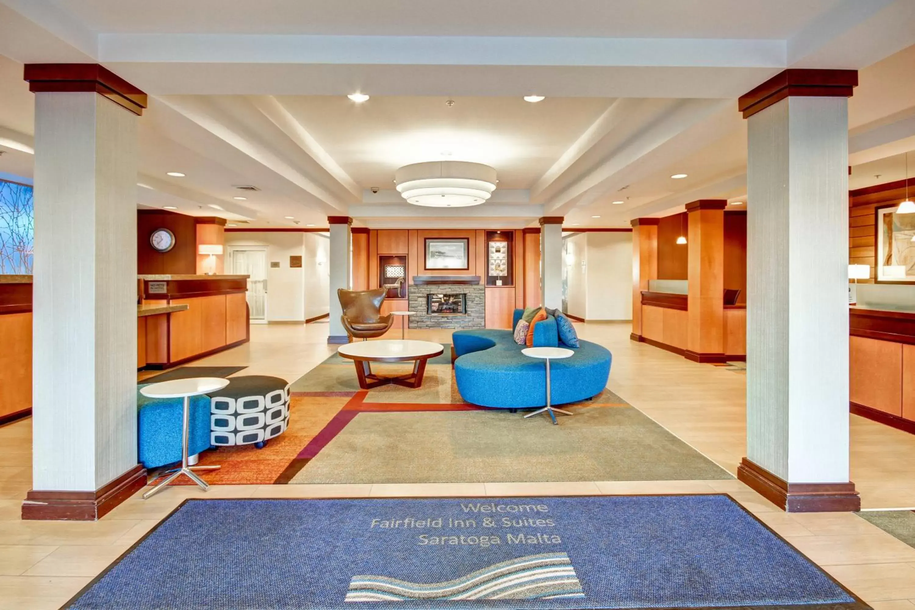 Lobby or reception, Seating Area in Fairfield Inn & Suites by Marriott Saratoga Malta