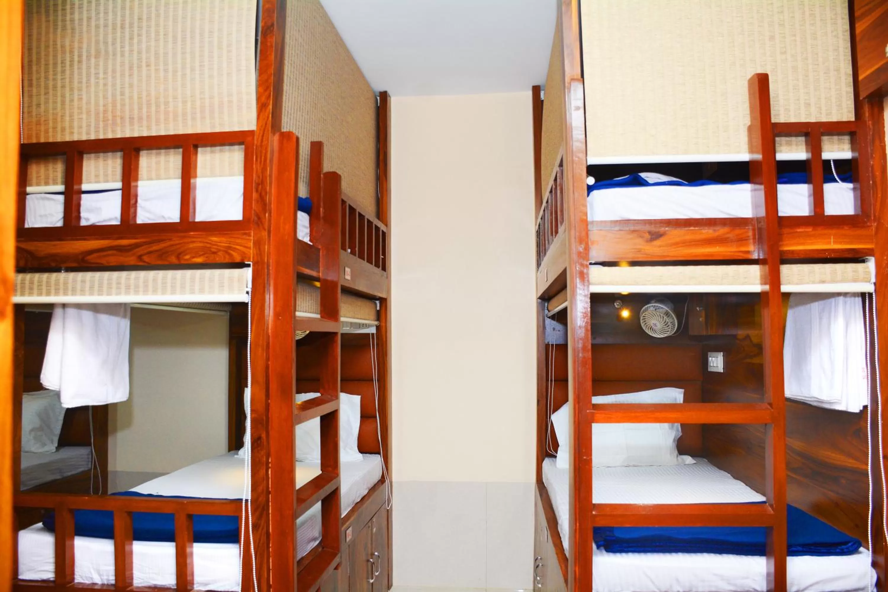 bunk bed, Bed in Hotel Nest N Rest - Mumbai