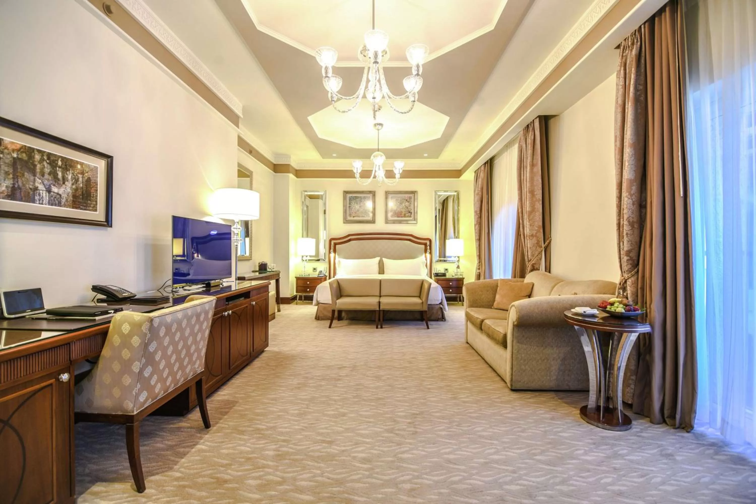 Bed in Waldorf Astoria Jerusalem