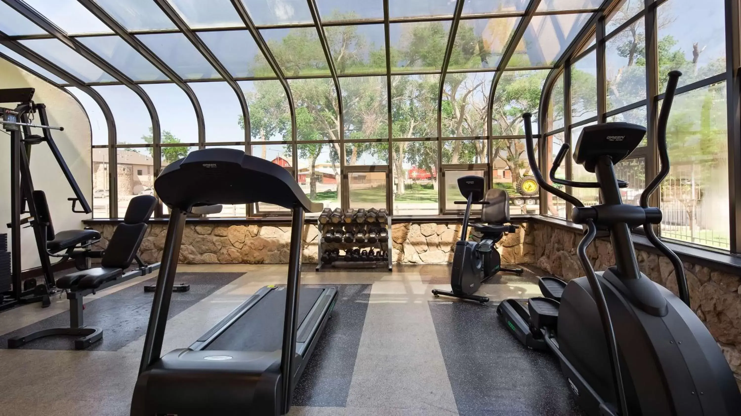 Activities, Fitness Center/Facilities in Best Western Sundowner