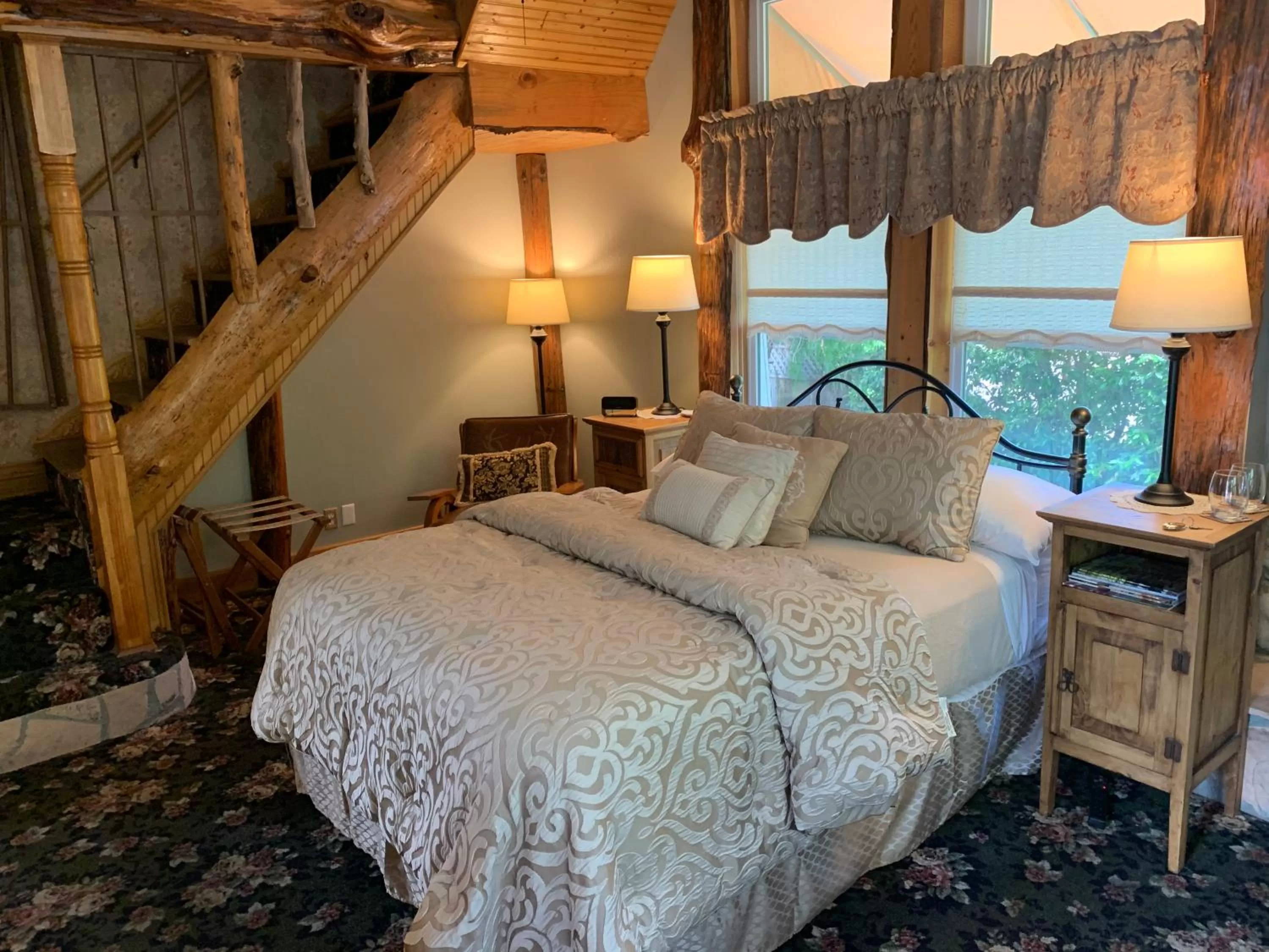 Photo of the whole room, Bed in ForFriends Inn Wine Country Bed and Breakfast