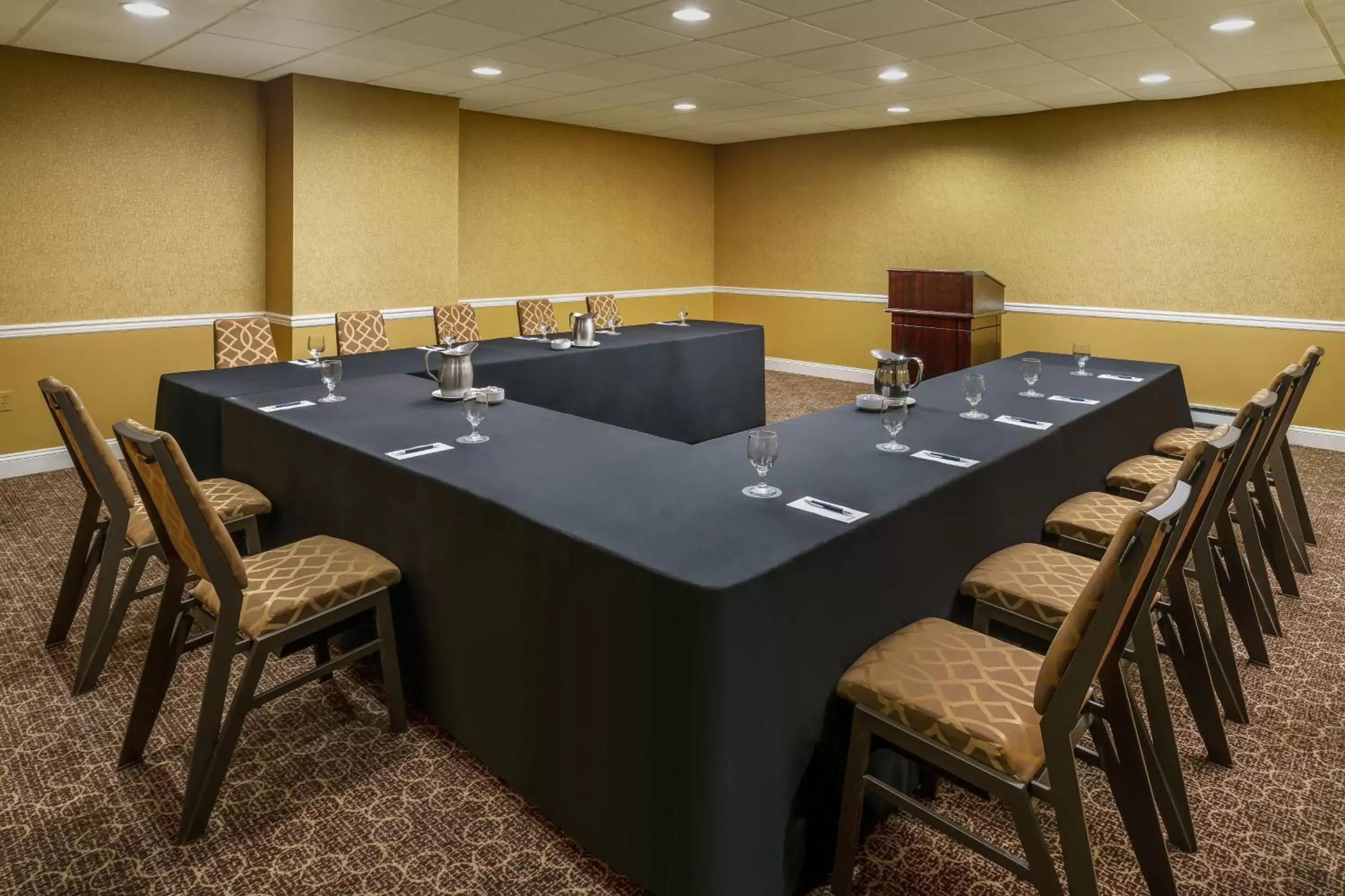 Meeting/conference room in Sheraton Great Valley Hotel