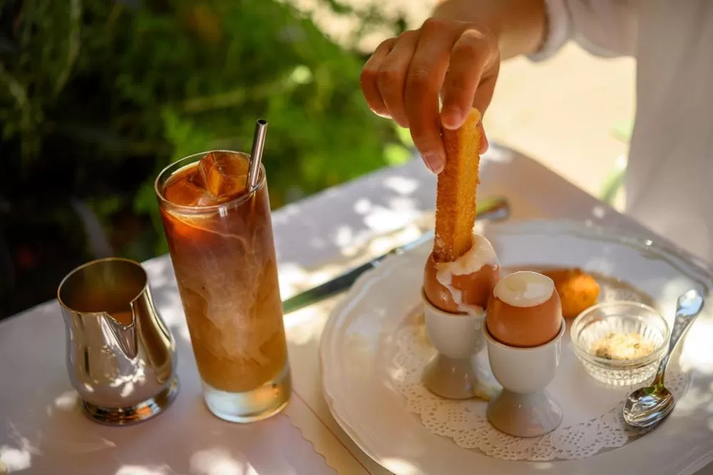 Breakfast in Nine Orchard