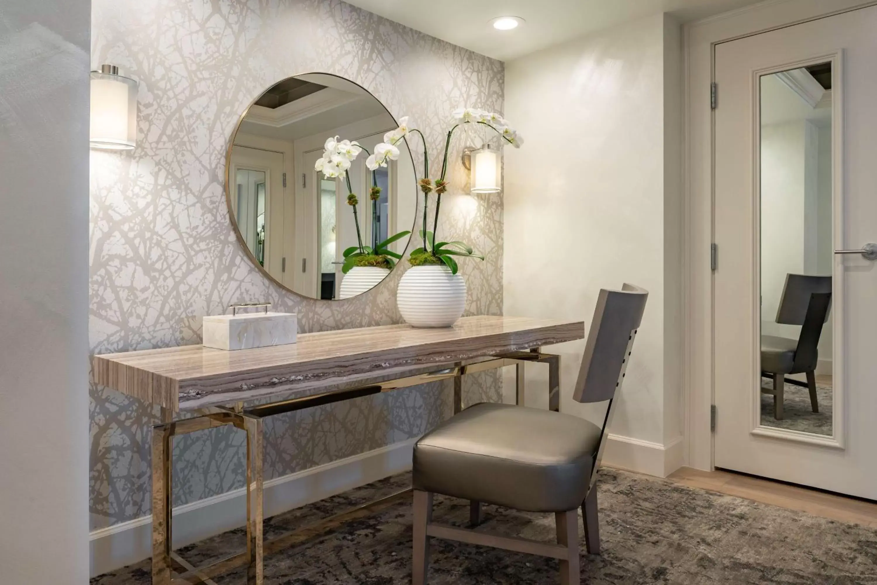 Photo of the whole room, Bathroom in Hyatt Regency Orlando International Airport Hotel
