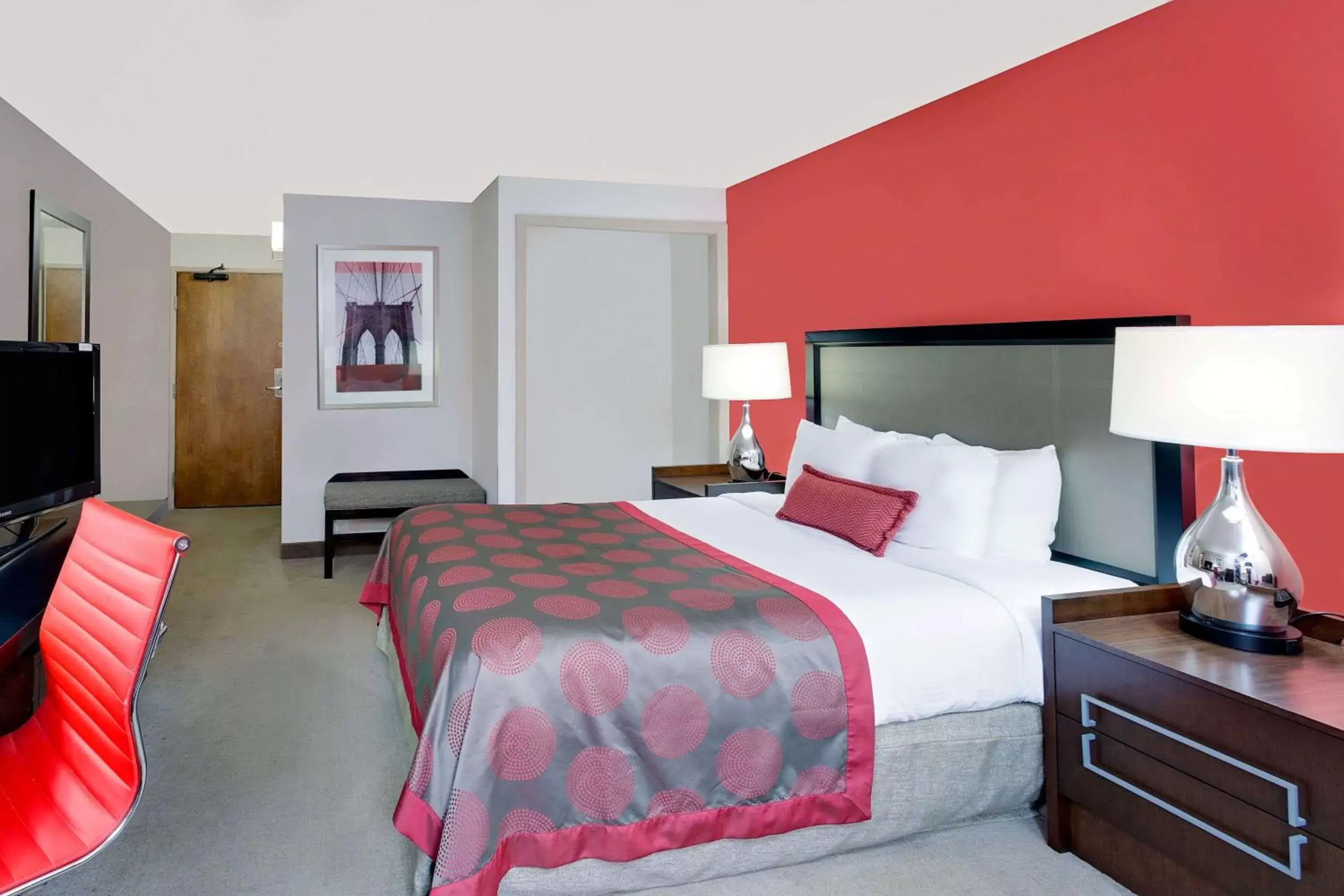 Photo of the whole room, Bed in Ramada by Wyndham Marquette