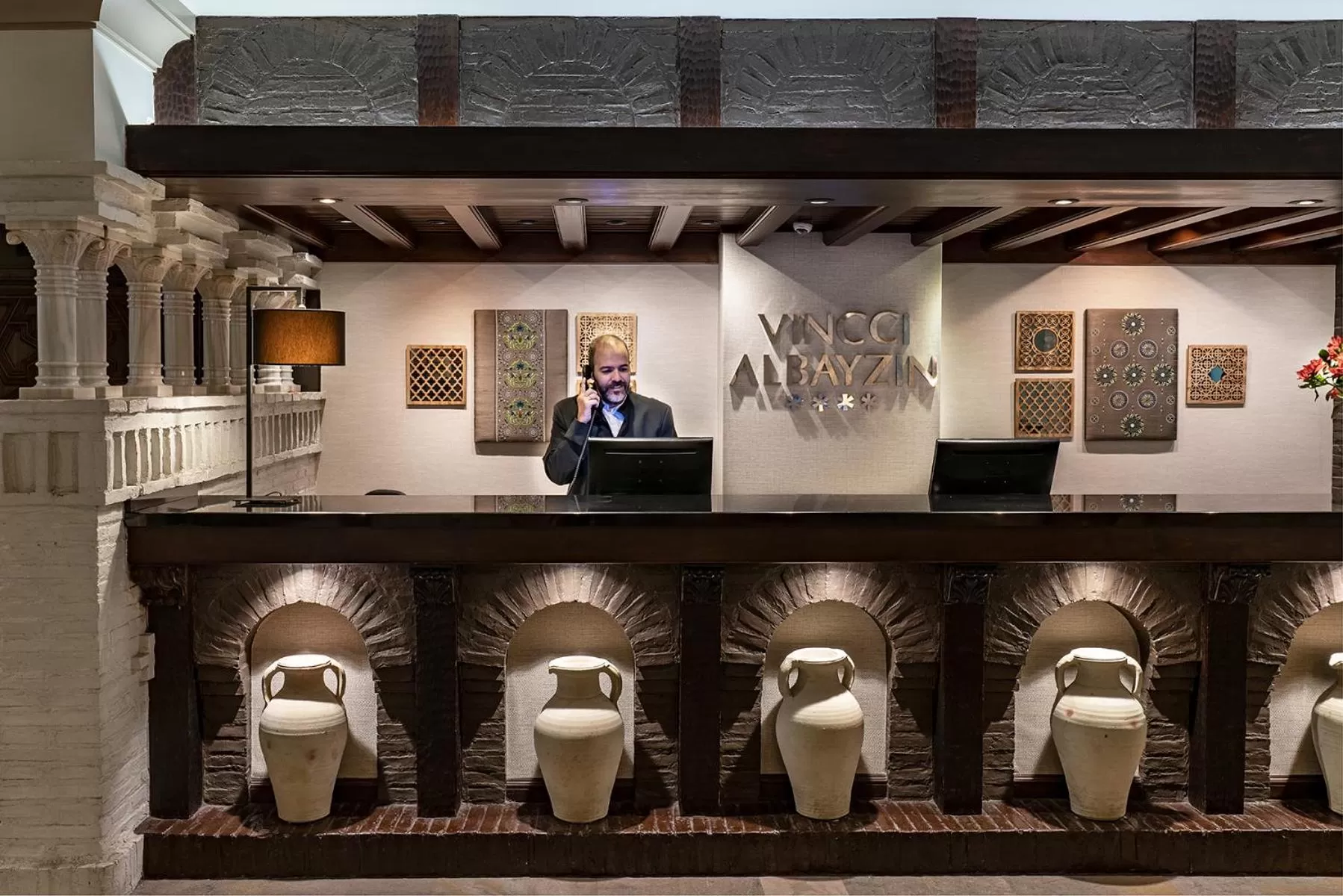 Lobby or reception in Vincci Albayzin