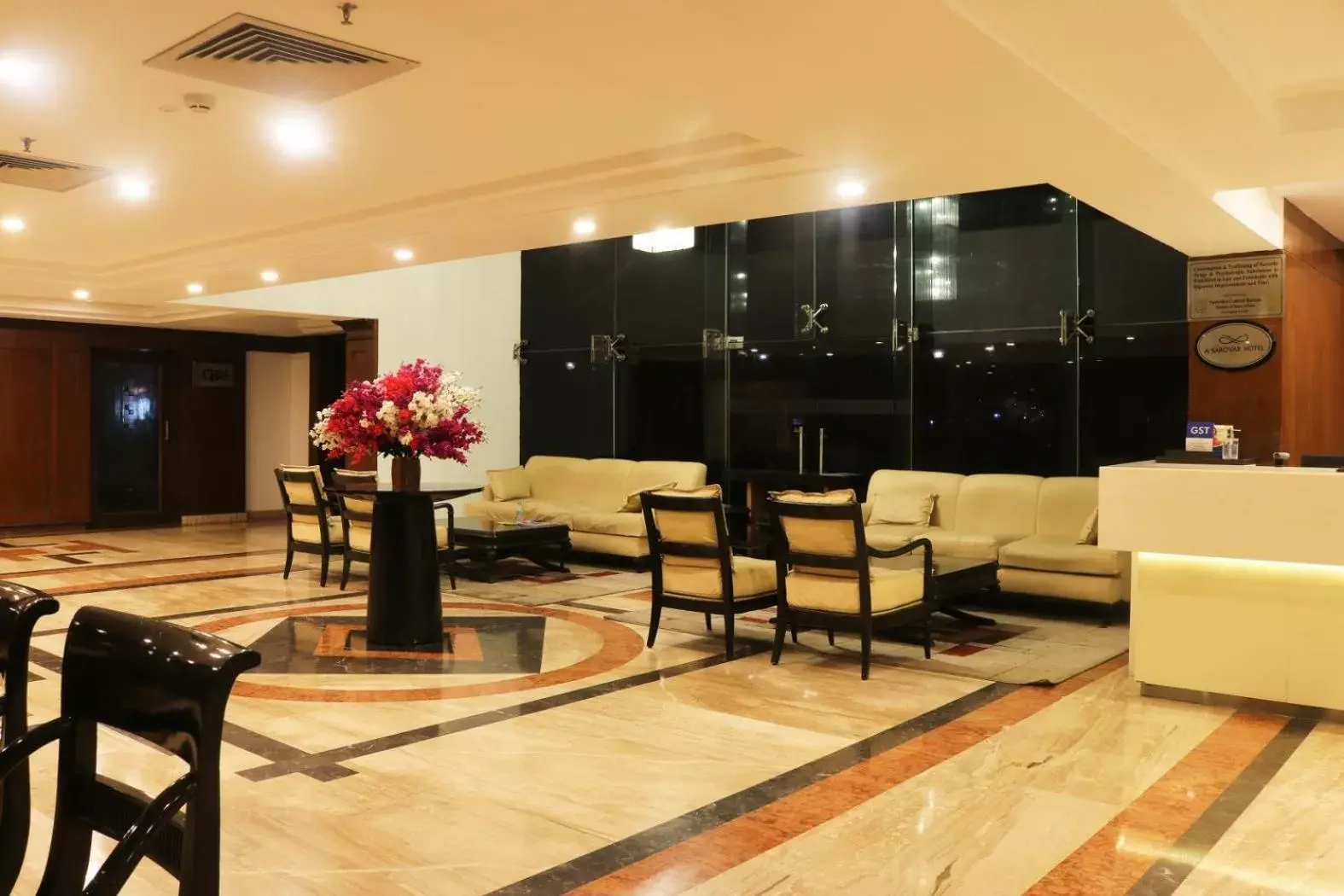 Lobby/Reception in Le Lac Sarovar Portico- Ranchi