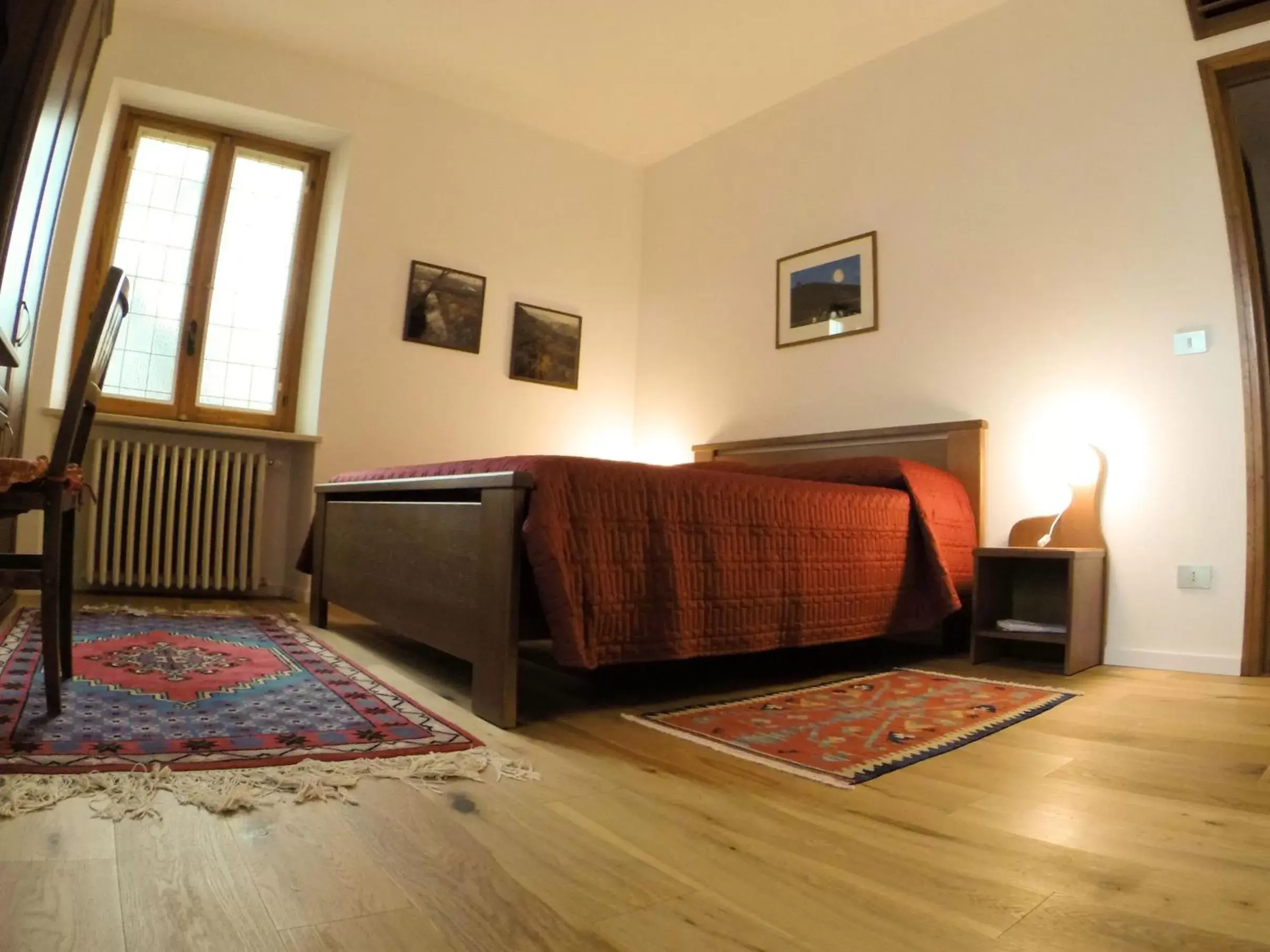 Double Room with Private Bathroom in B&B Luna di Langa Double Room with Private Bathroom in B&B Luna di Langa